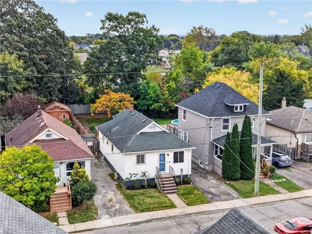 32 Richmond Avenue