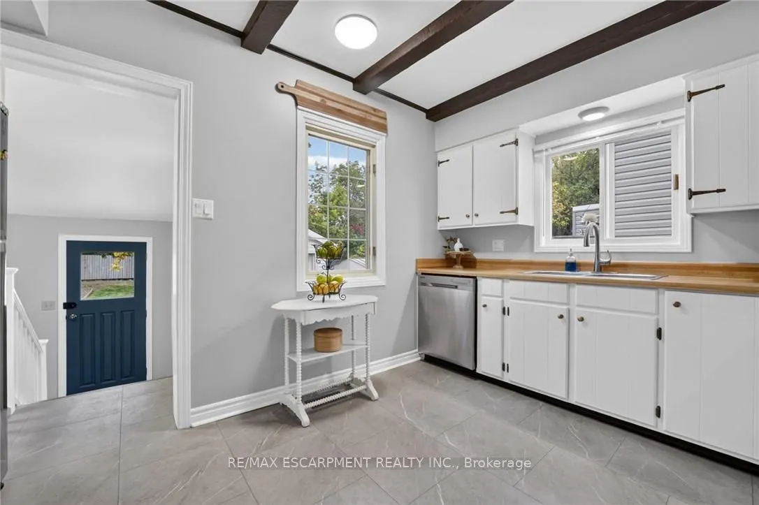 32 Richmond Avenue
