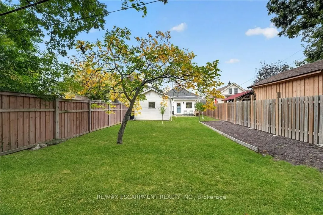 32 Richmond Avenue