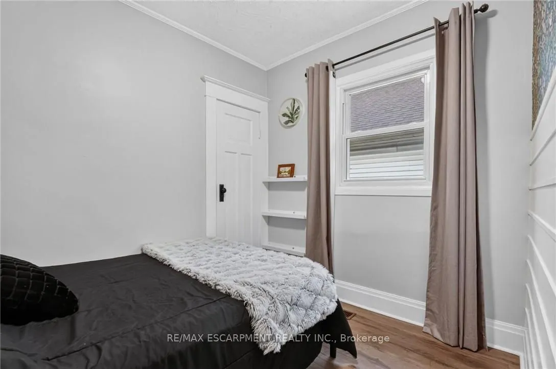 32 Richmond Avenue