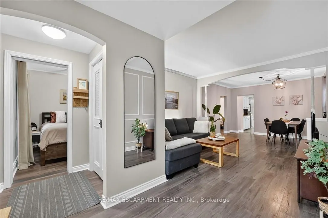 32 Richmond Avenue