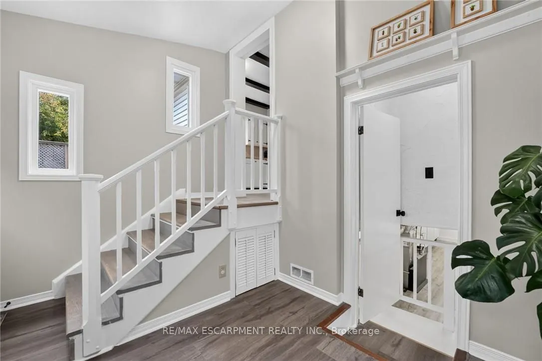 32 Richmond Avenue