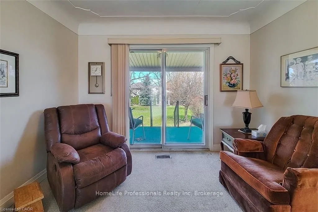 9788 Twenty Road W