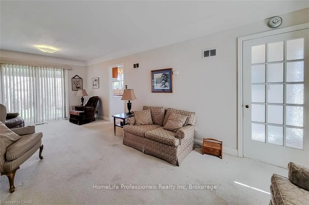 9788 Twenty Road W