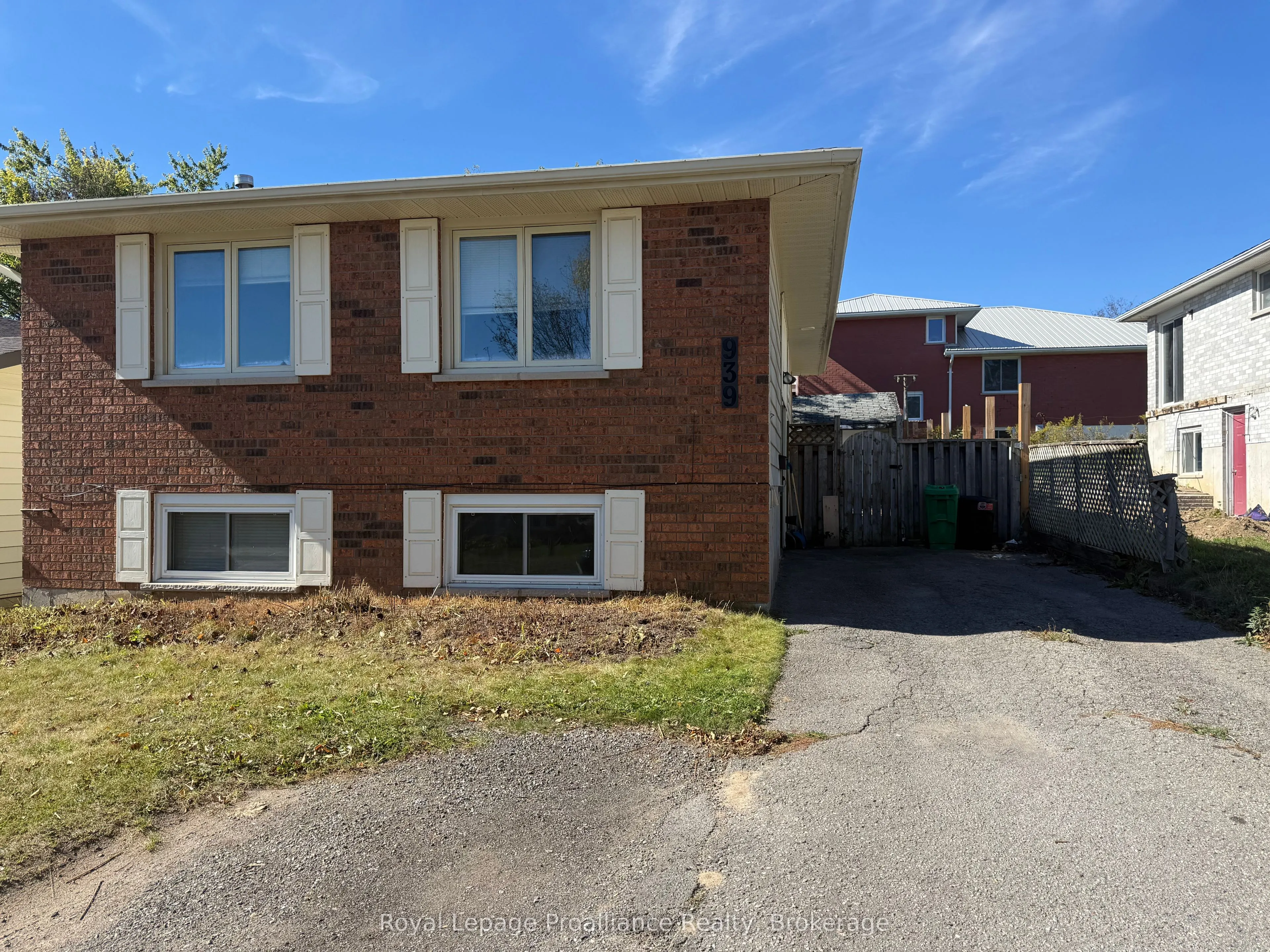 939 Dainard Drive #Lower Unit
