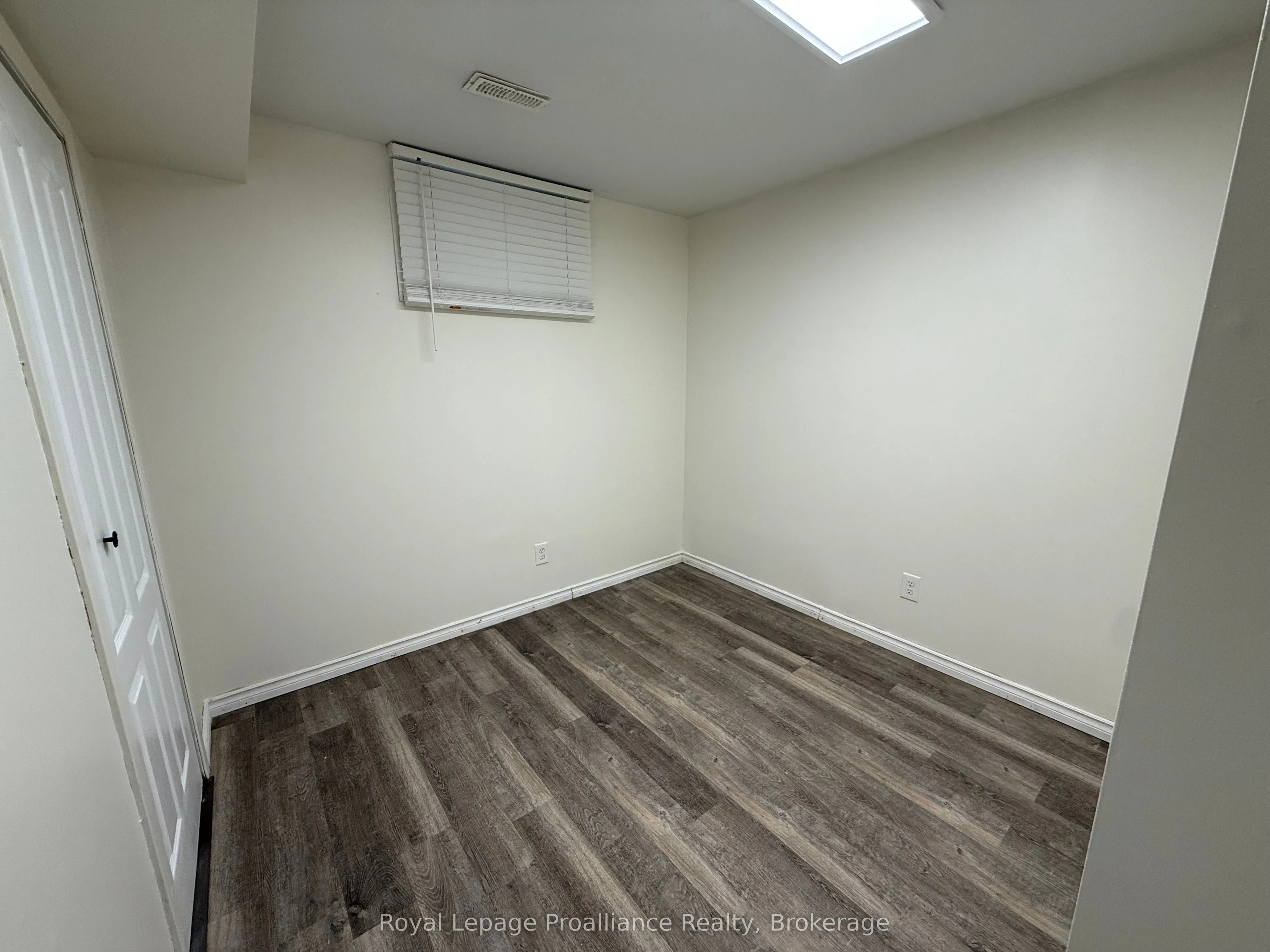 939 Dainard Drive #Lower Unit