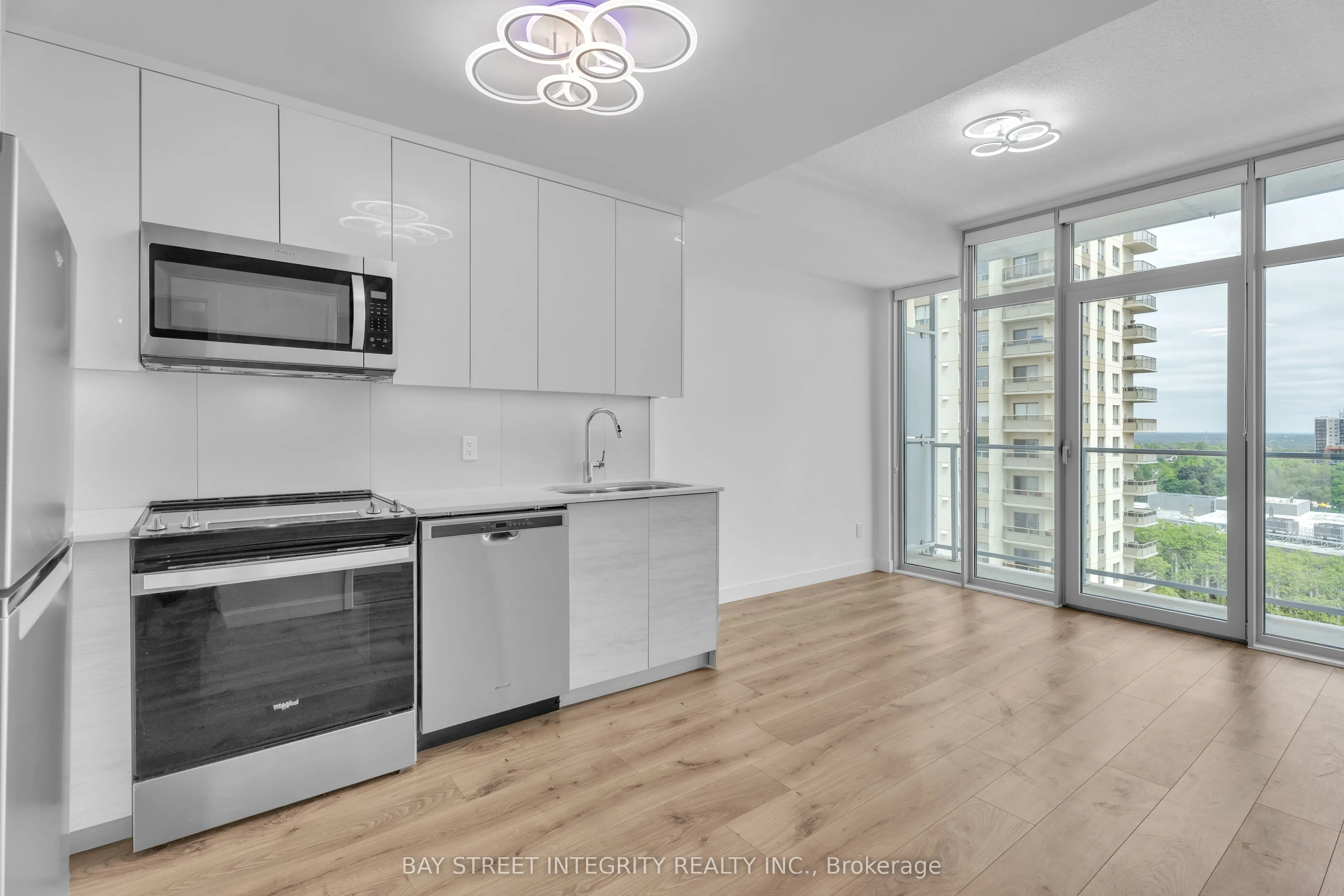 60 Frederic Street #1103
