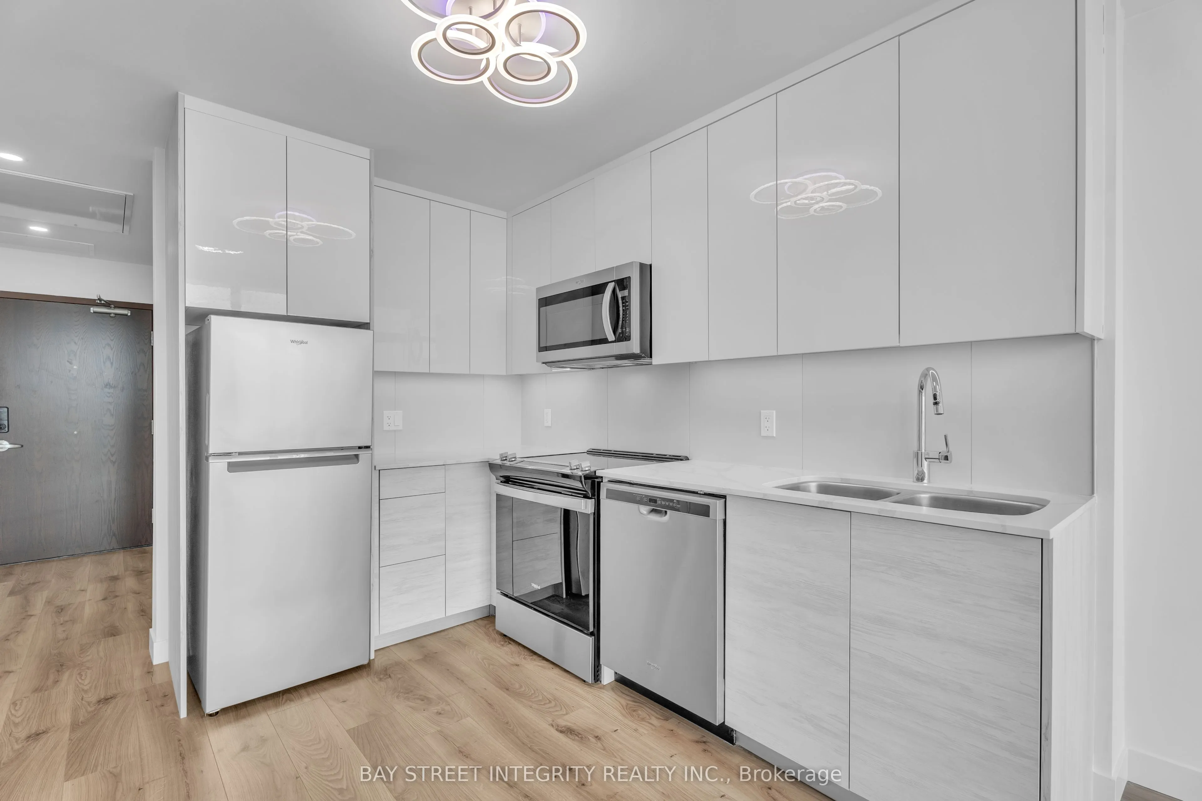 60 Frederic Street #1103