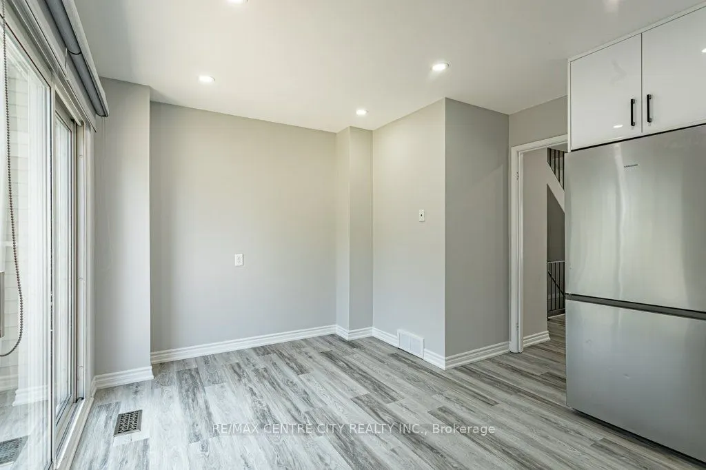 70 Fiddlers Green Road #88