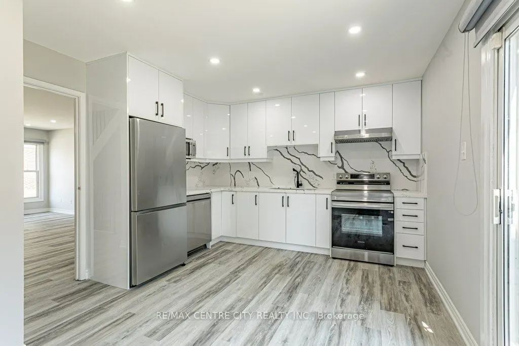 70 Fiddlers Green Road #88
