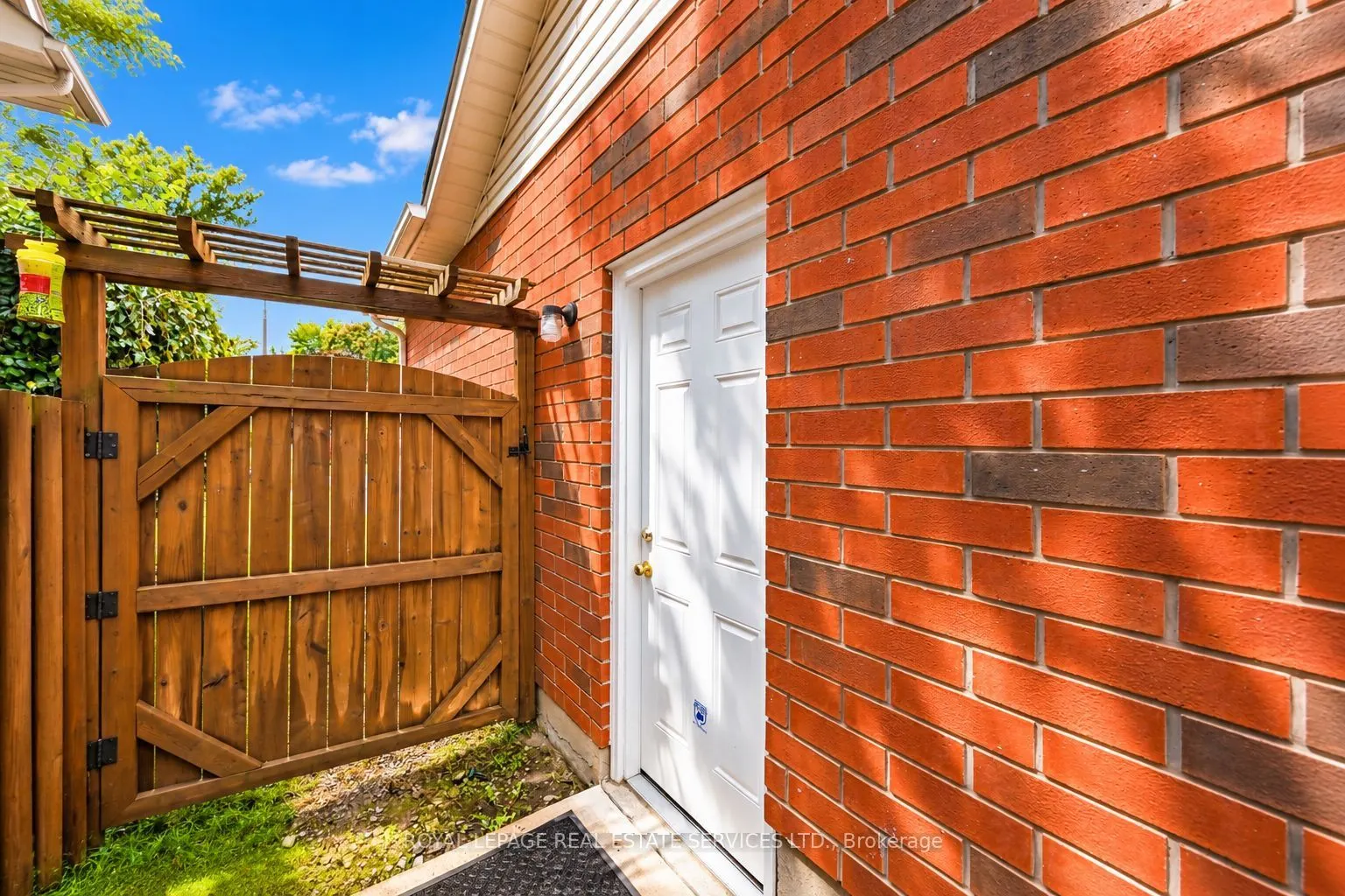 44 Thorold Avenue