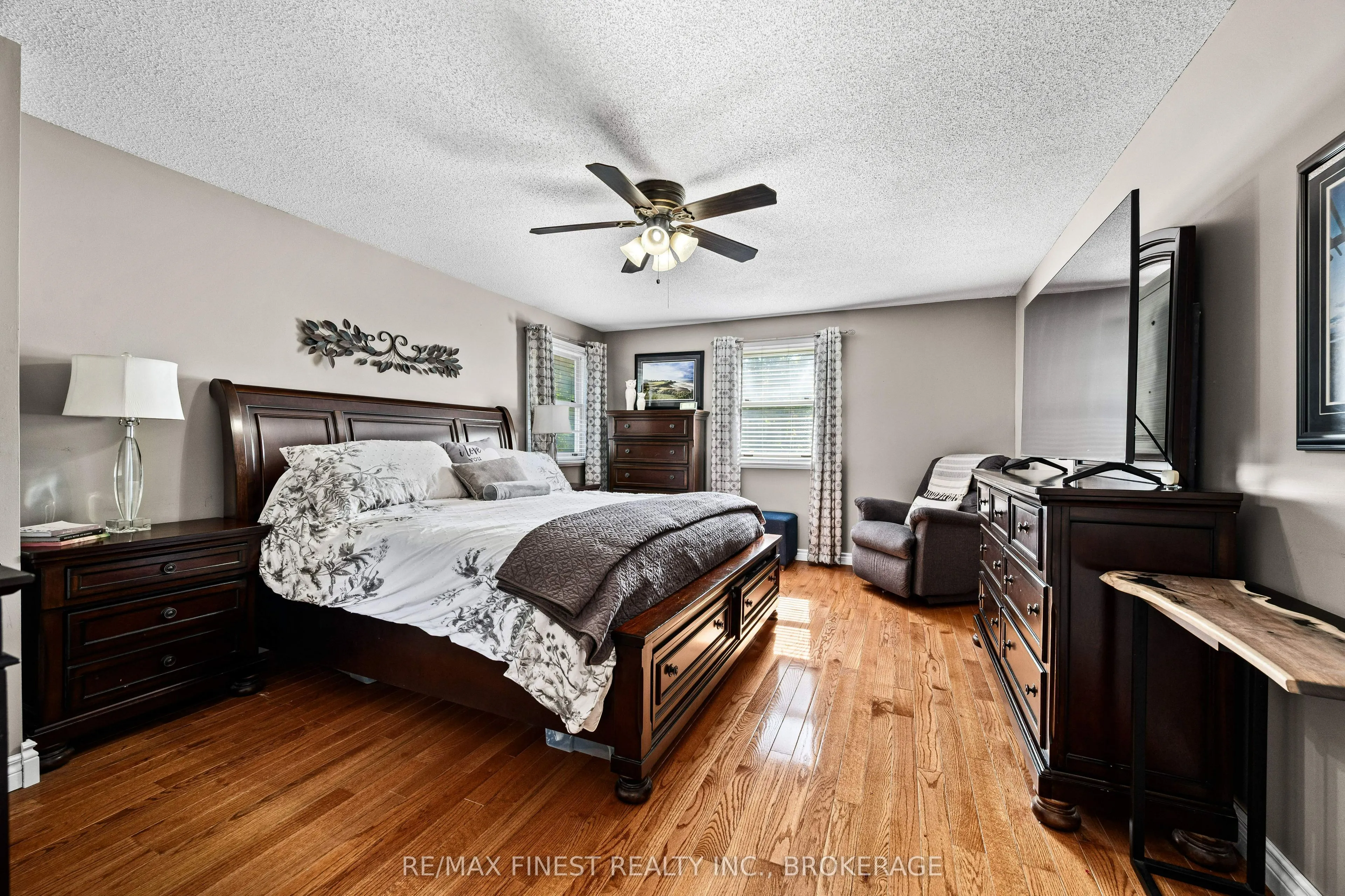 2032 Valleyview Drive
