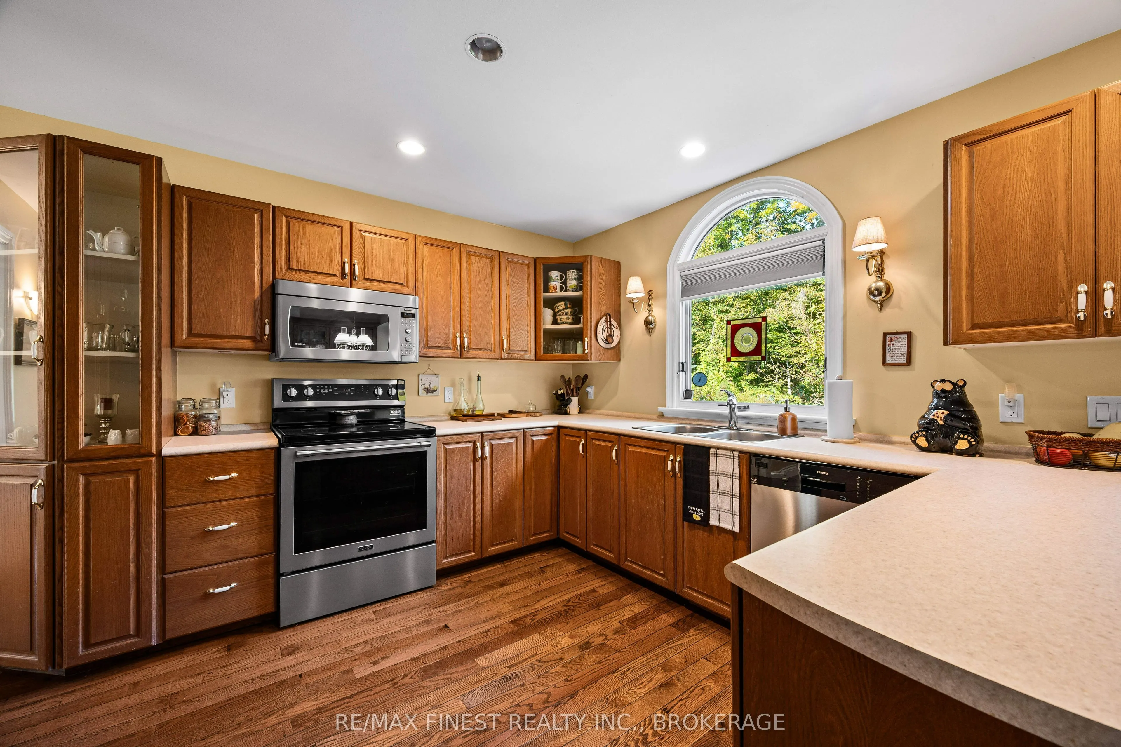 2032 Valleyview Drive