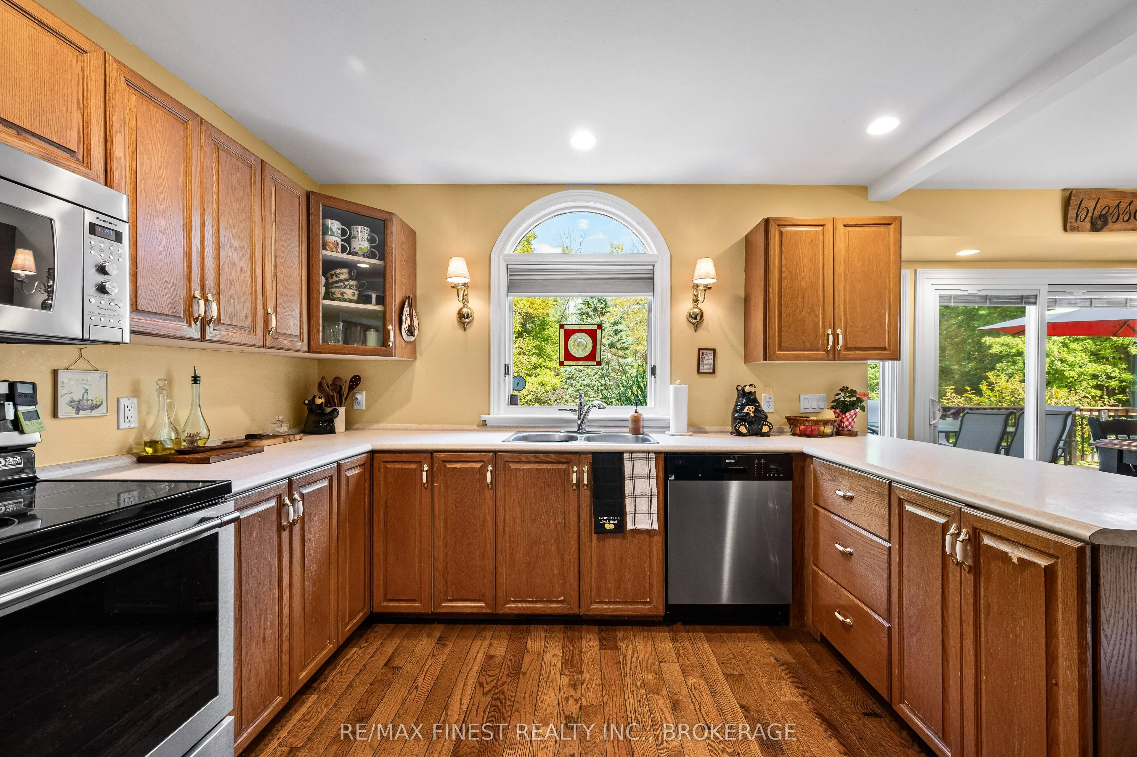 2032 Valleyview Drive