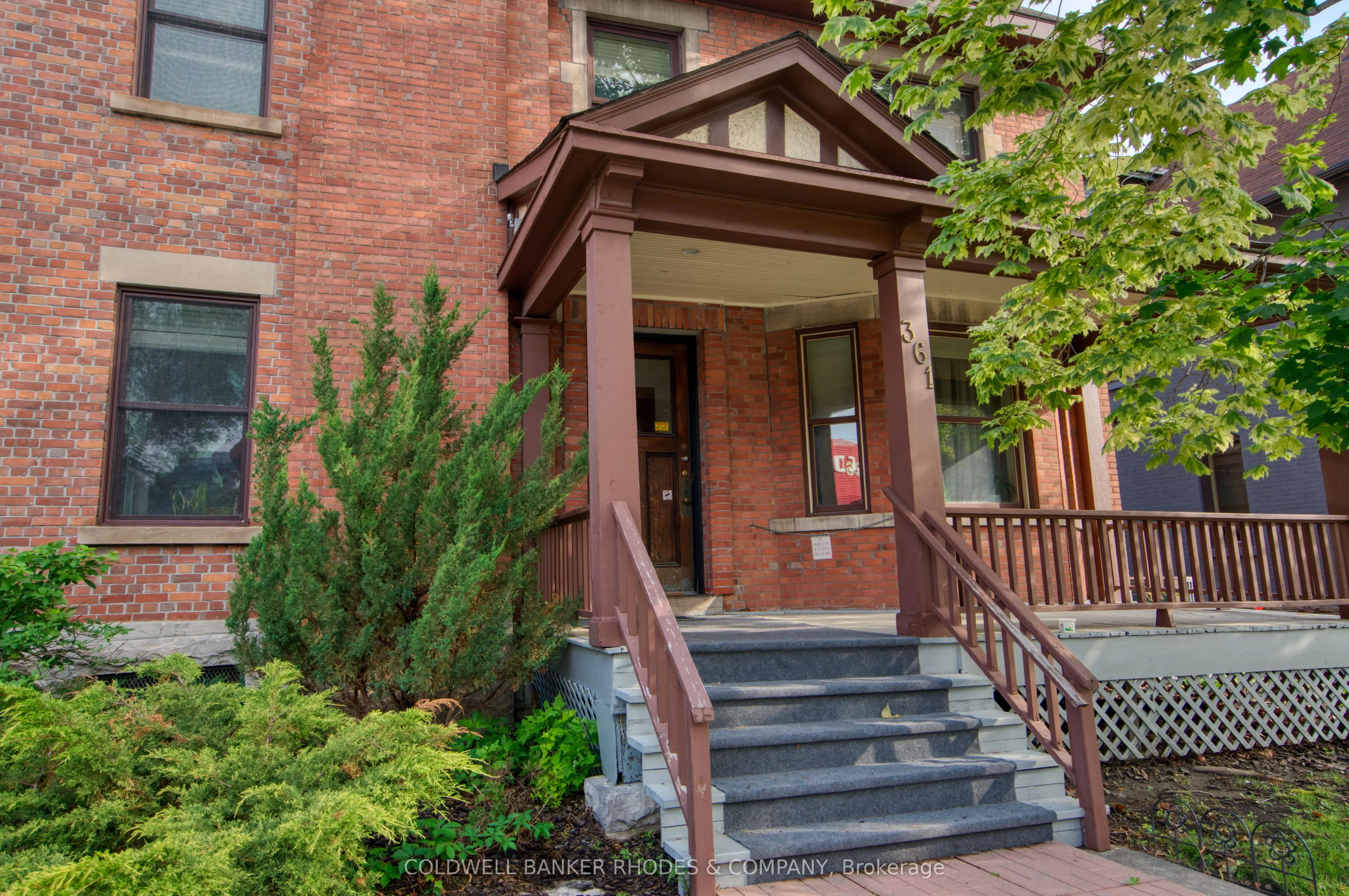 363 Waverley Street