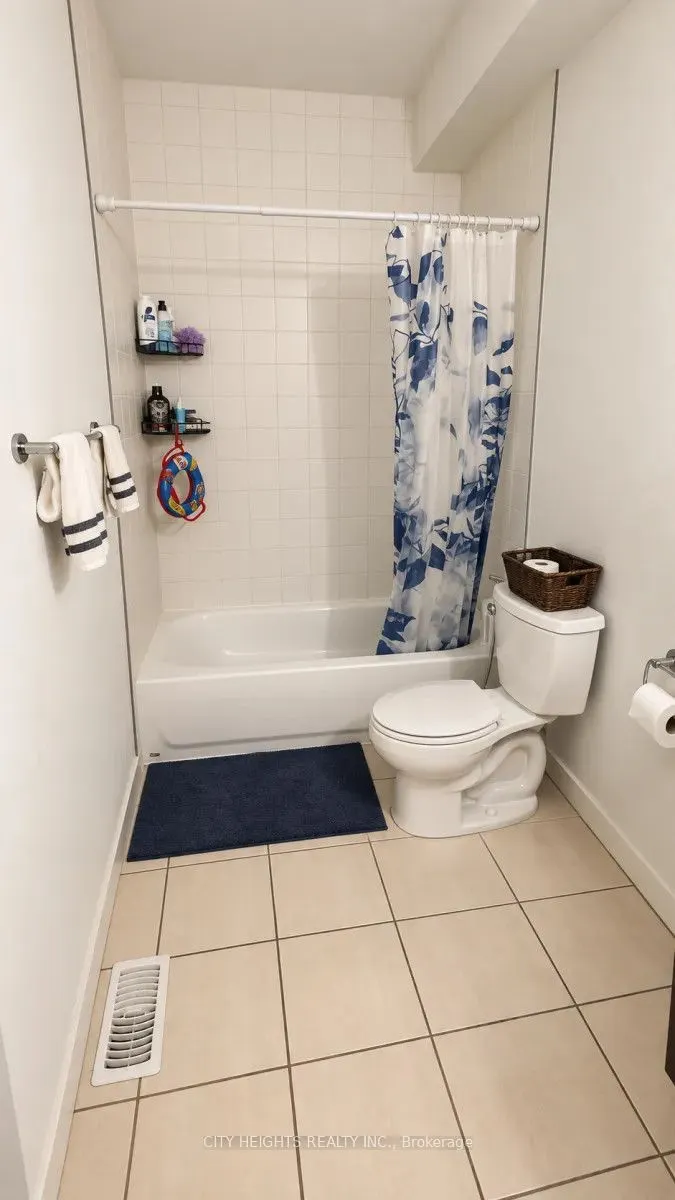 370 Alberta Street ##1