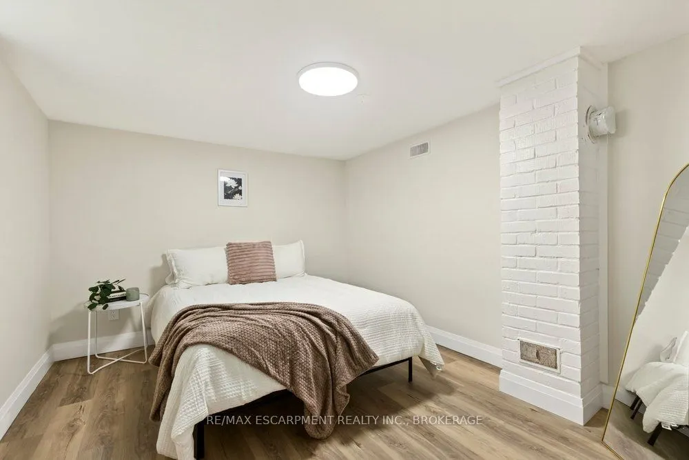 95 Chetwood Street