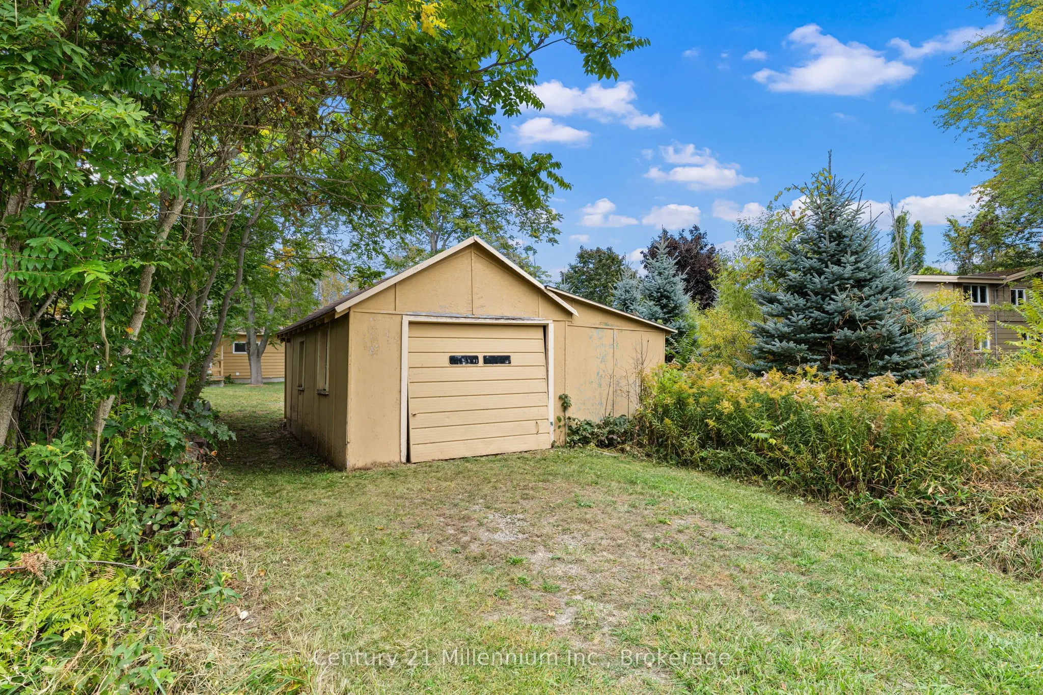 123 HIDDEN LAKE Road