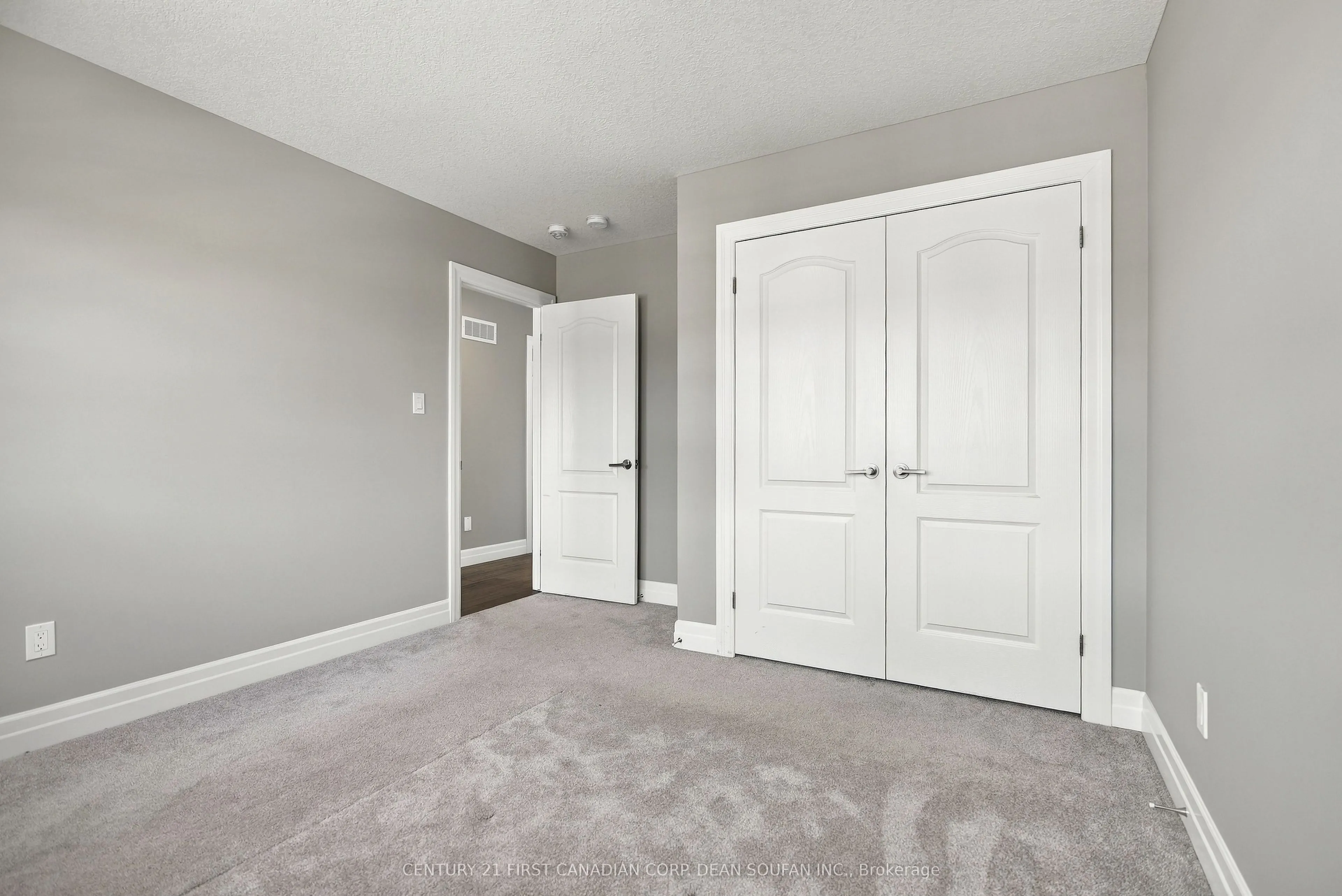 2943 Lemieux Walk