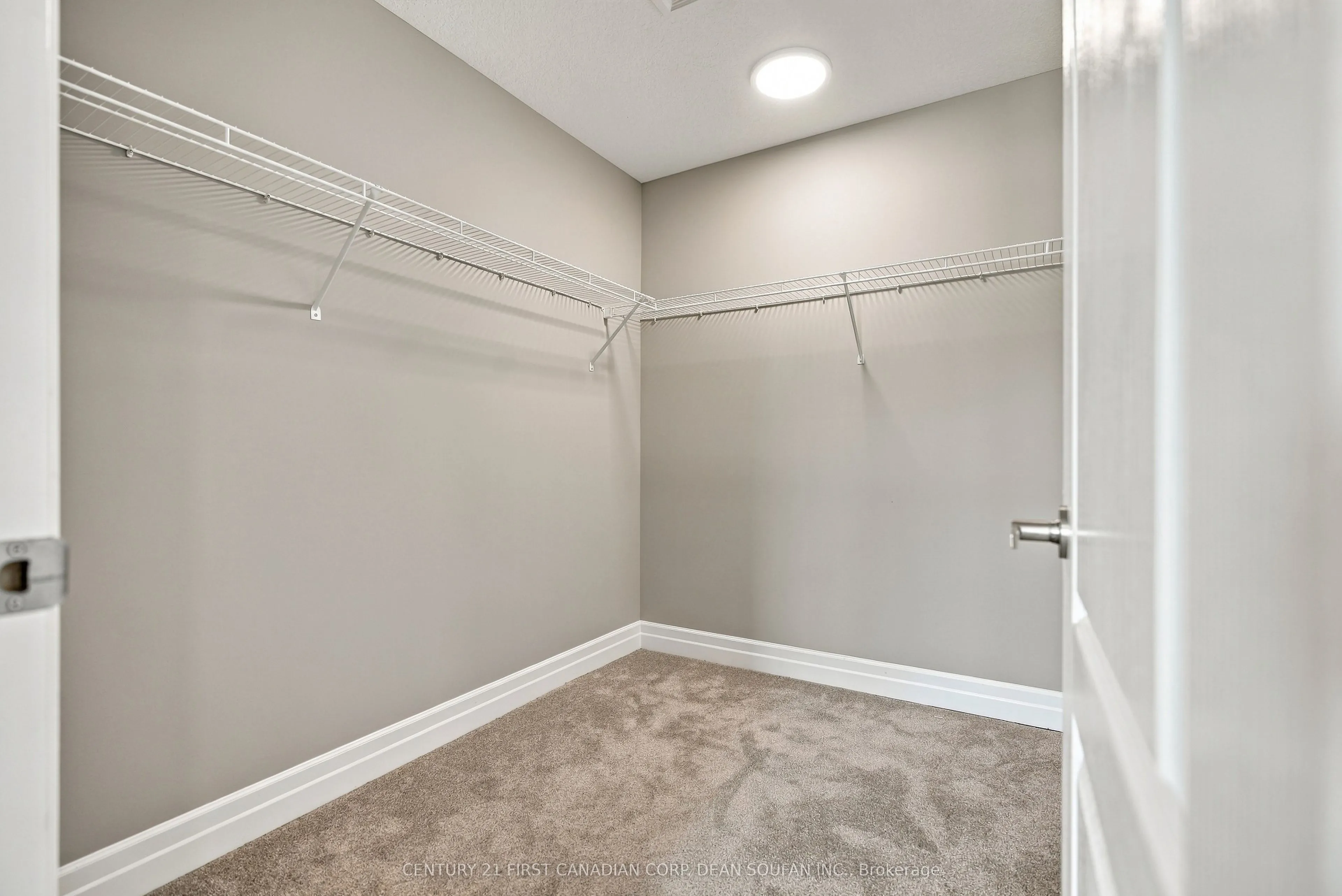 2943 Lemieux Walk