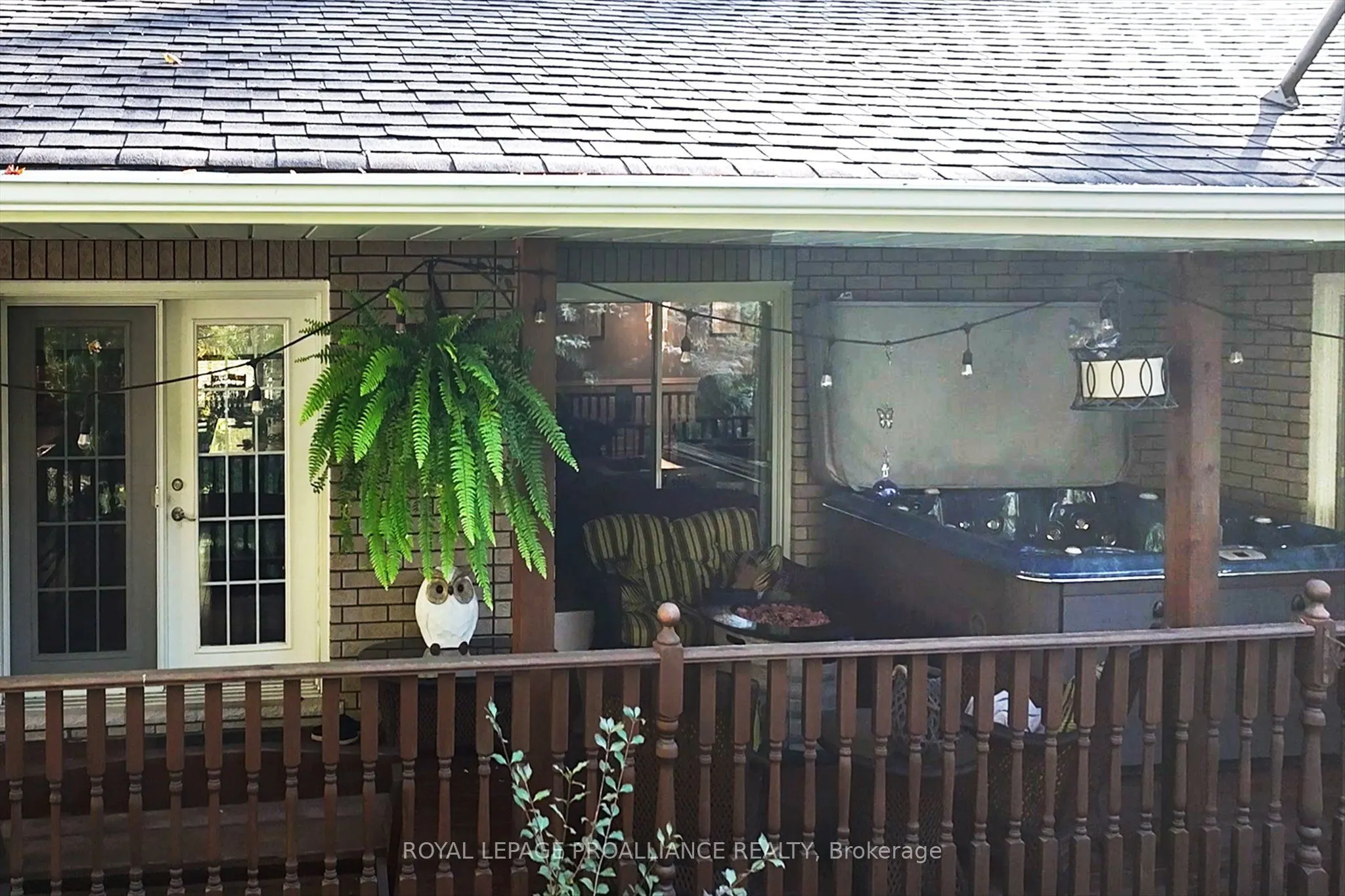 139 Lakeland Avenue S