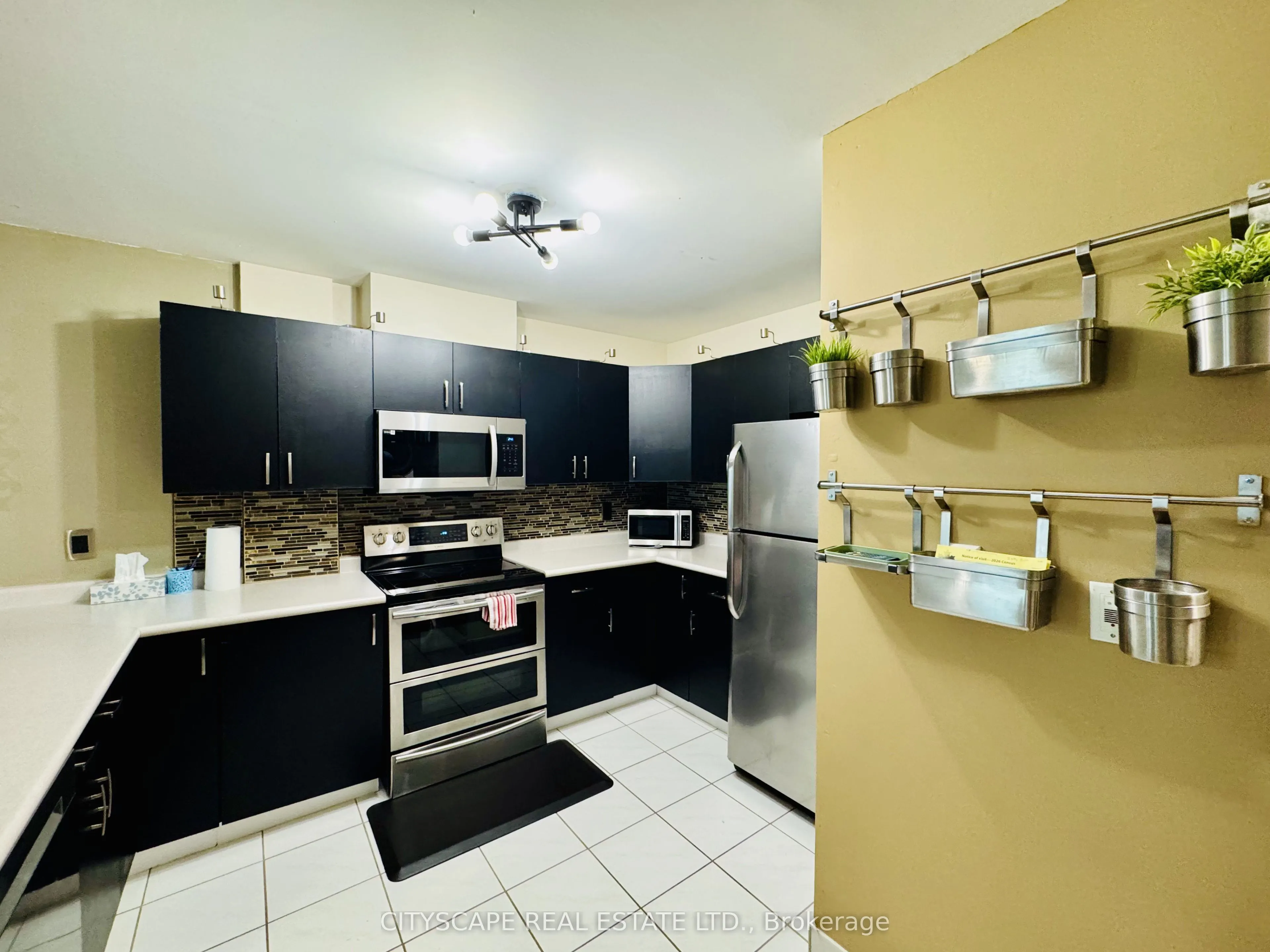 540 Ouellette Avenue #5F