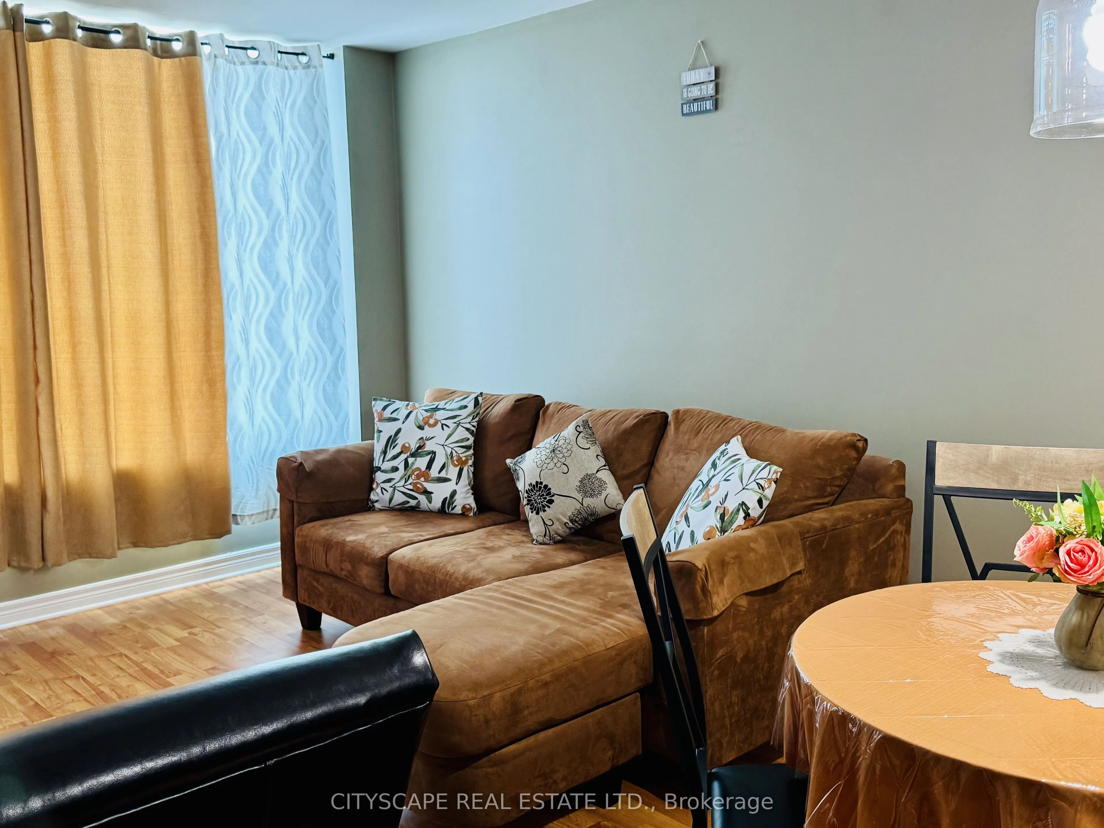 540 Ouellette Avenue #5F
