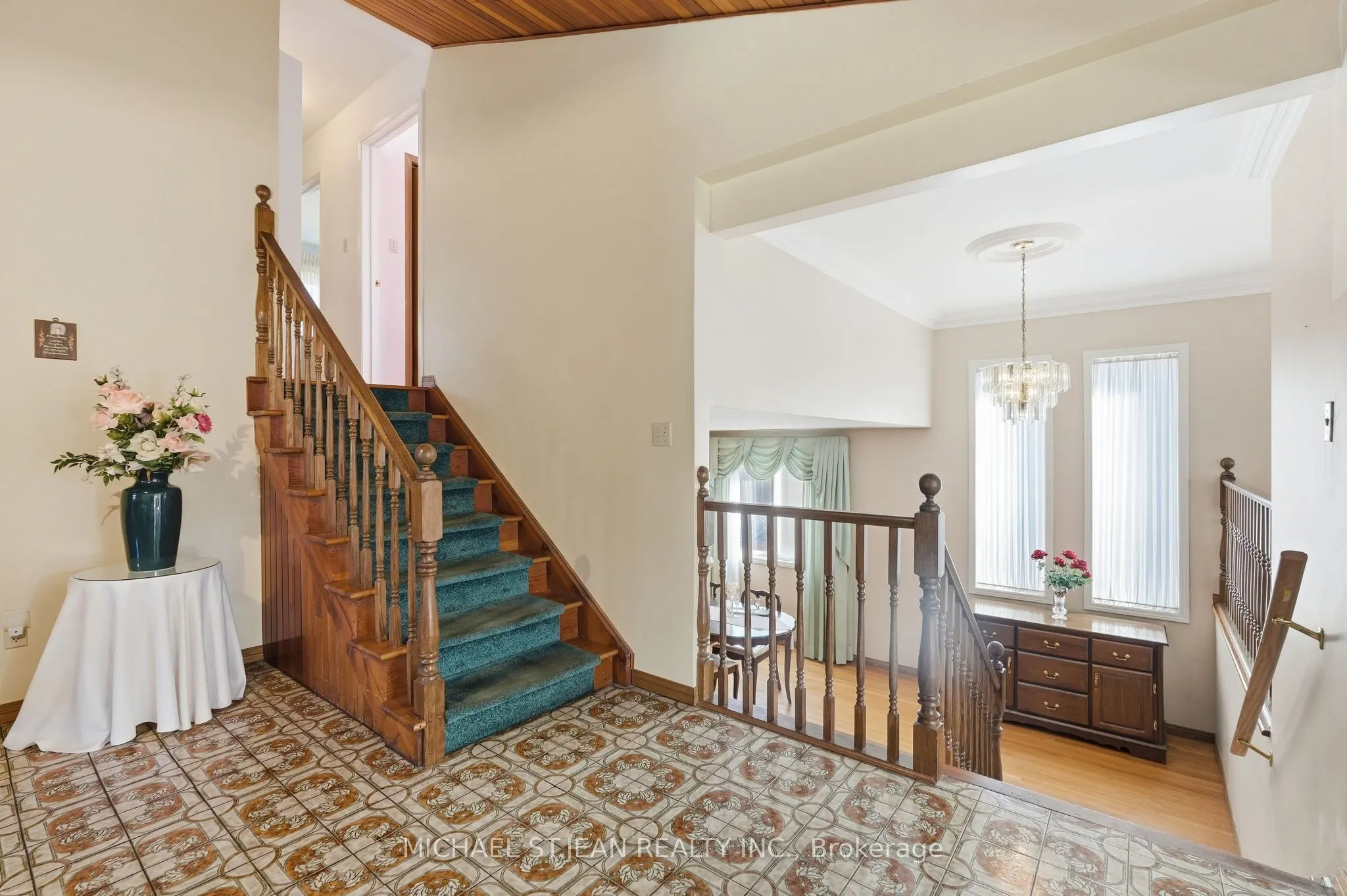 32 San Fernando Drive