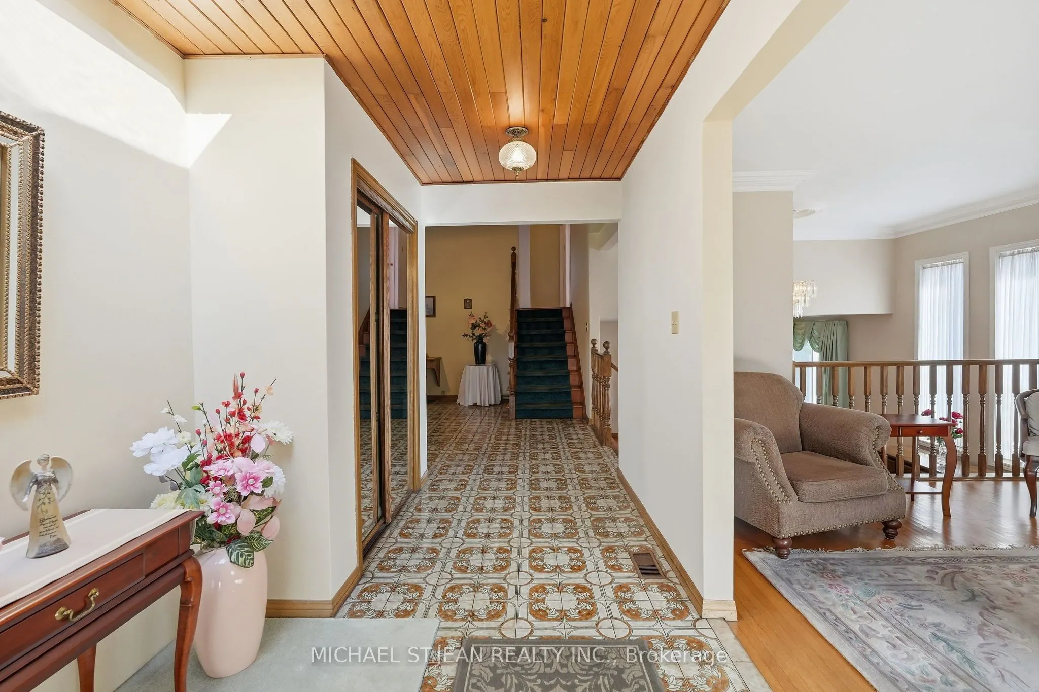 32 San Fernando Drive