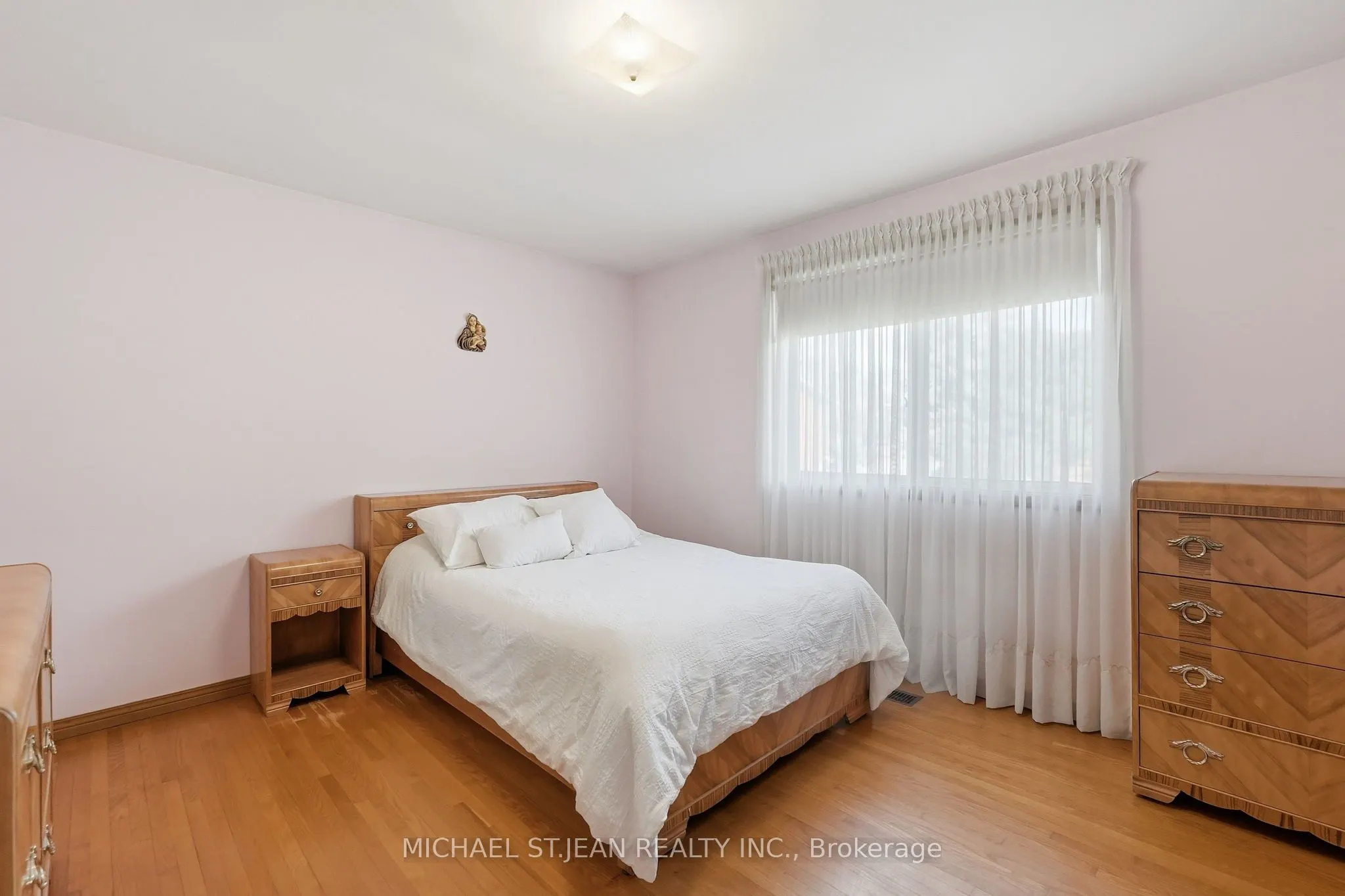 32 San Fernando Drive