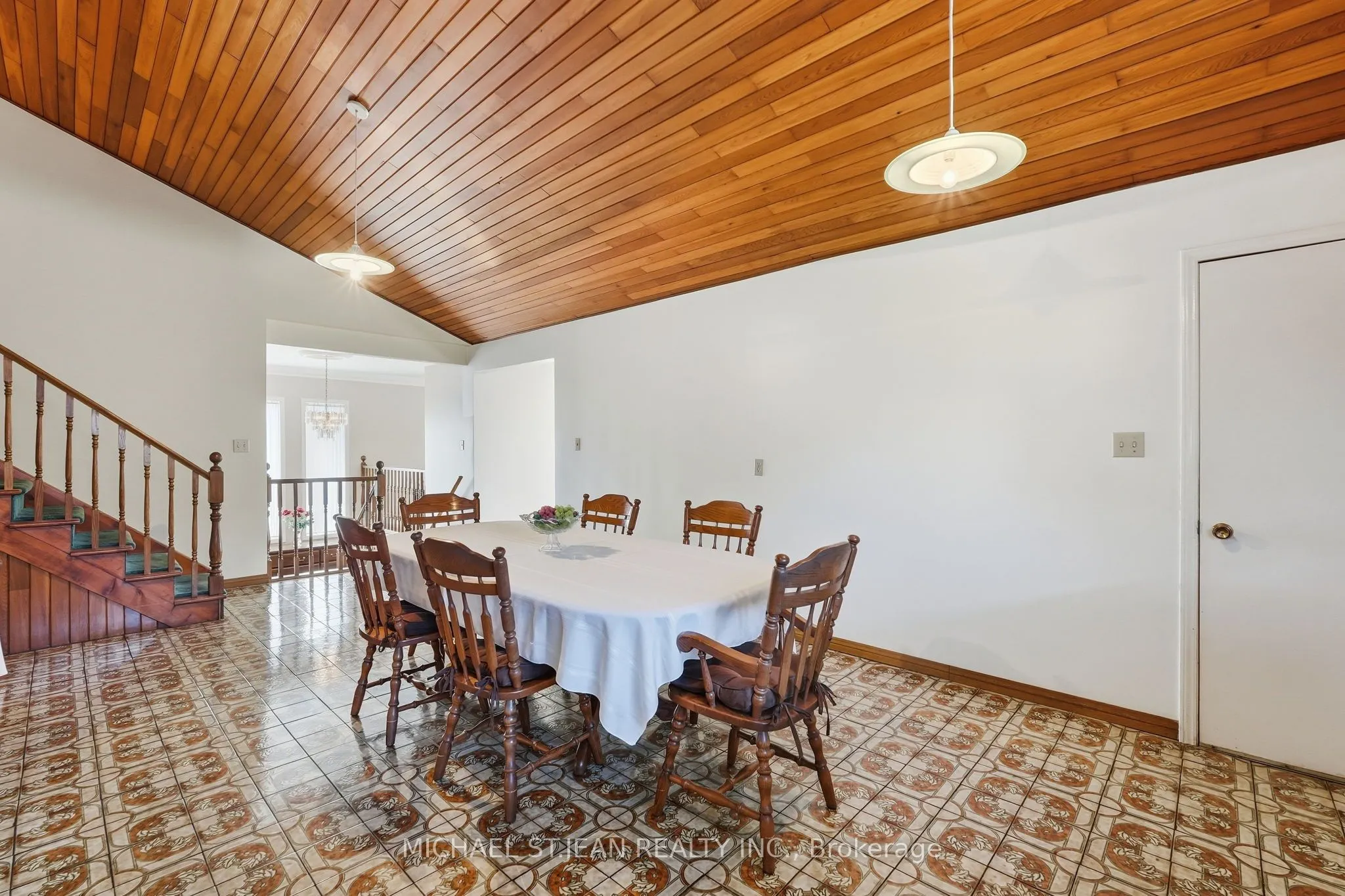 32 San Fernando Drive