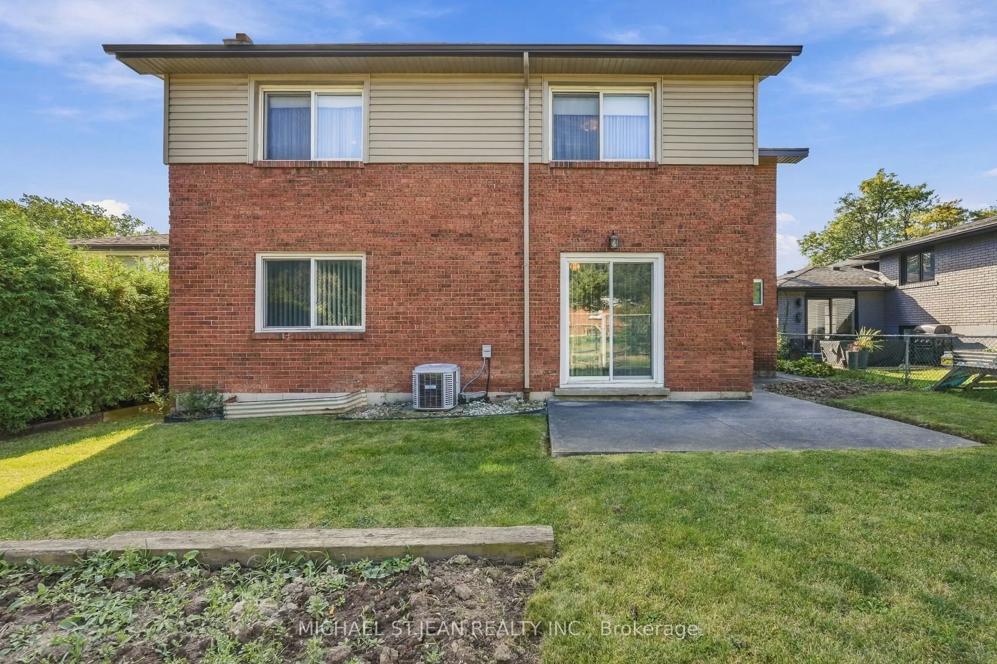 32 San Fernando Drive