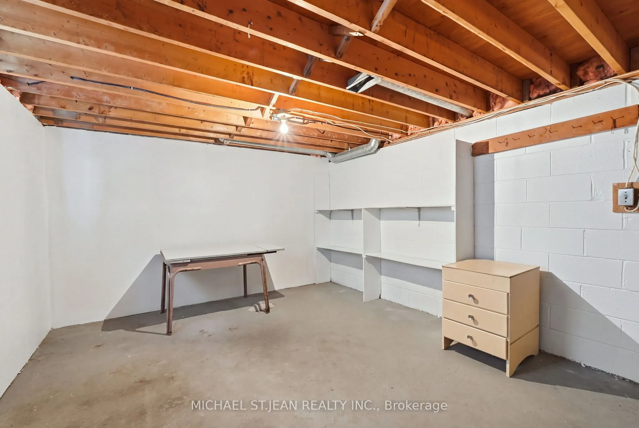 32 San Fernando Drive