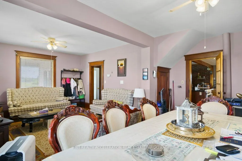 595 Craigen Road