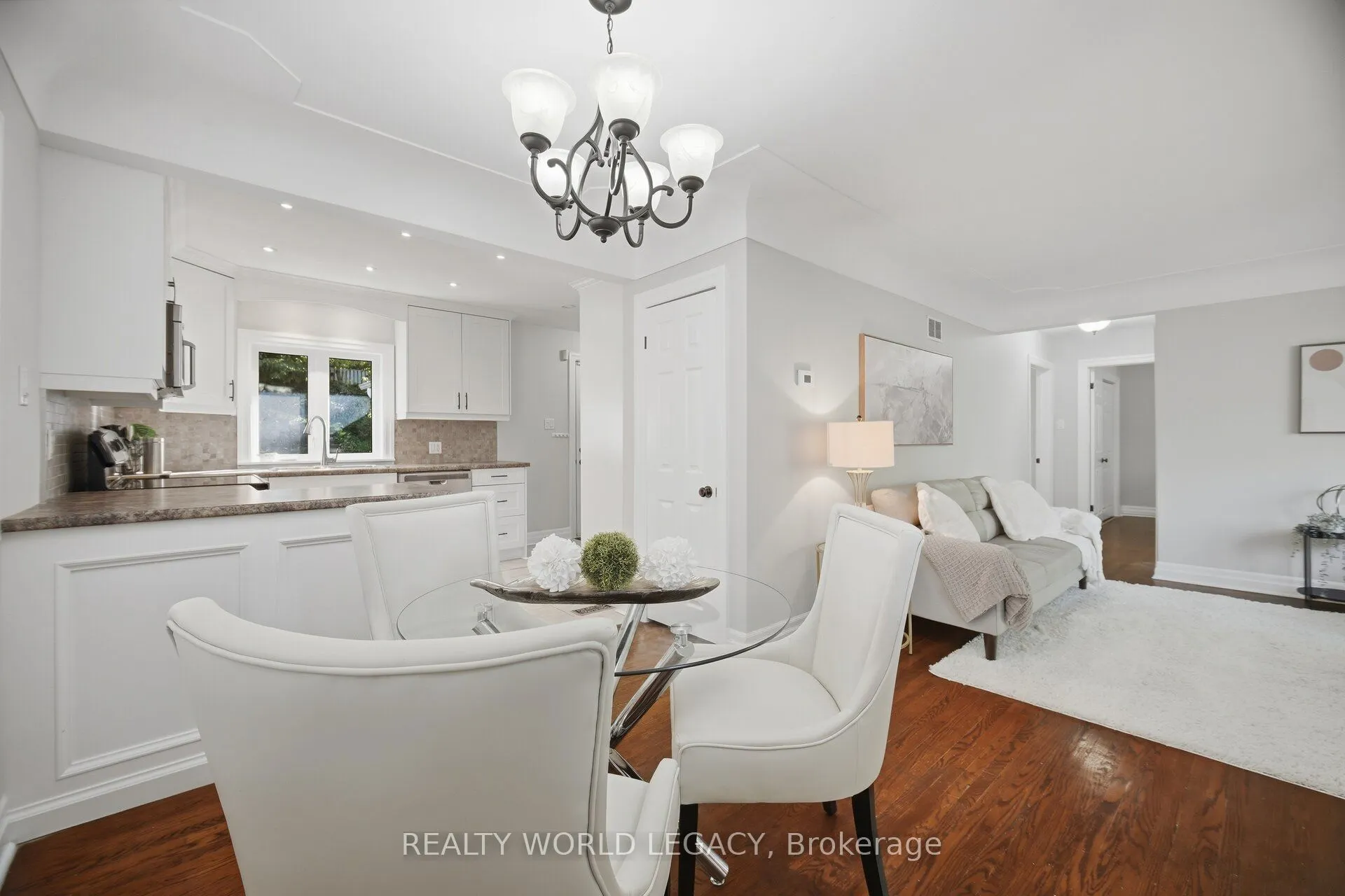 18 Delsey Street