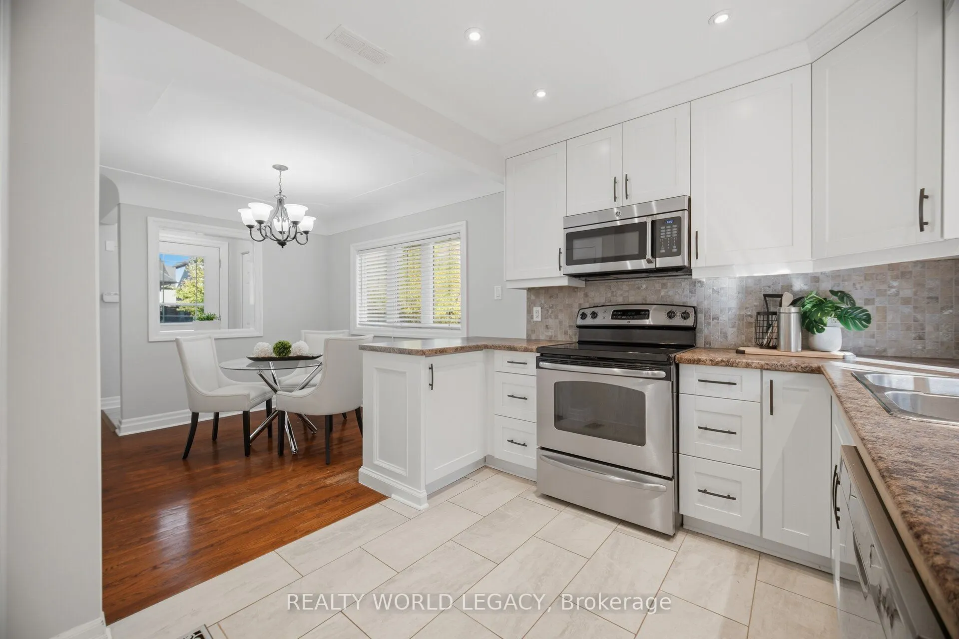 18 Delsey Street