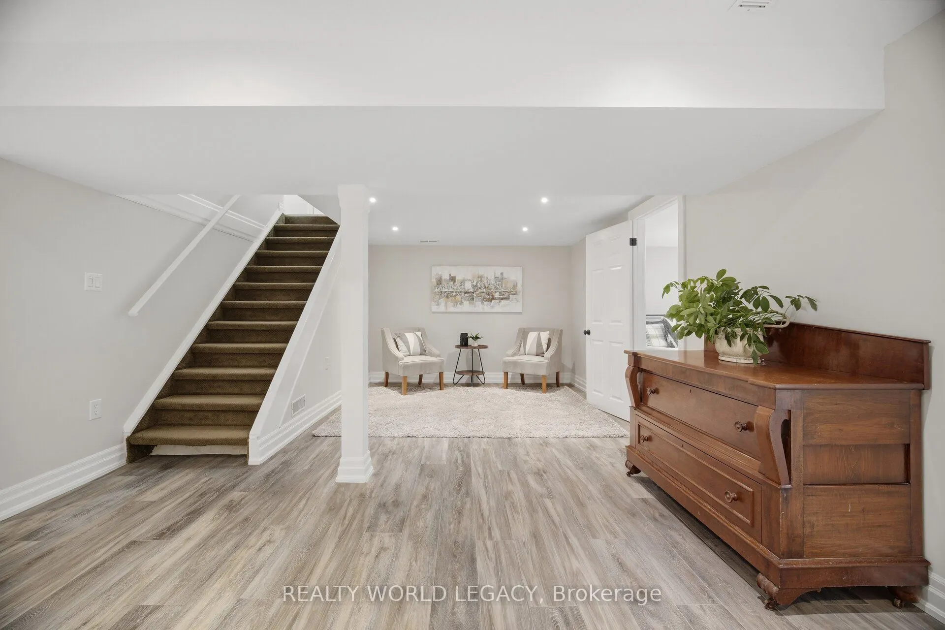 18 Delsey Street