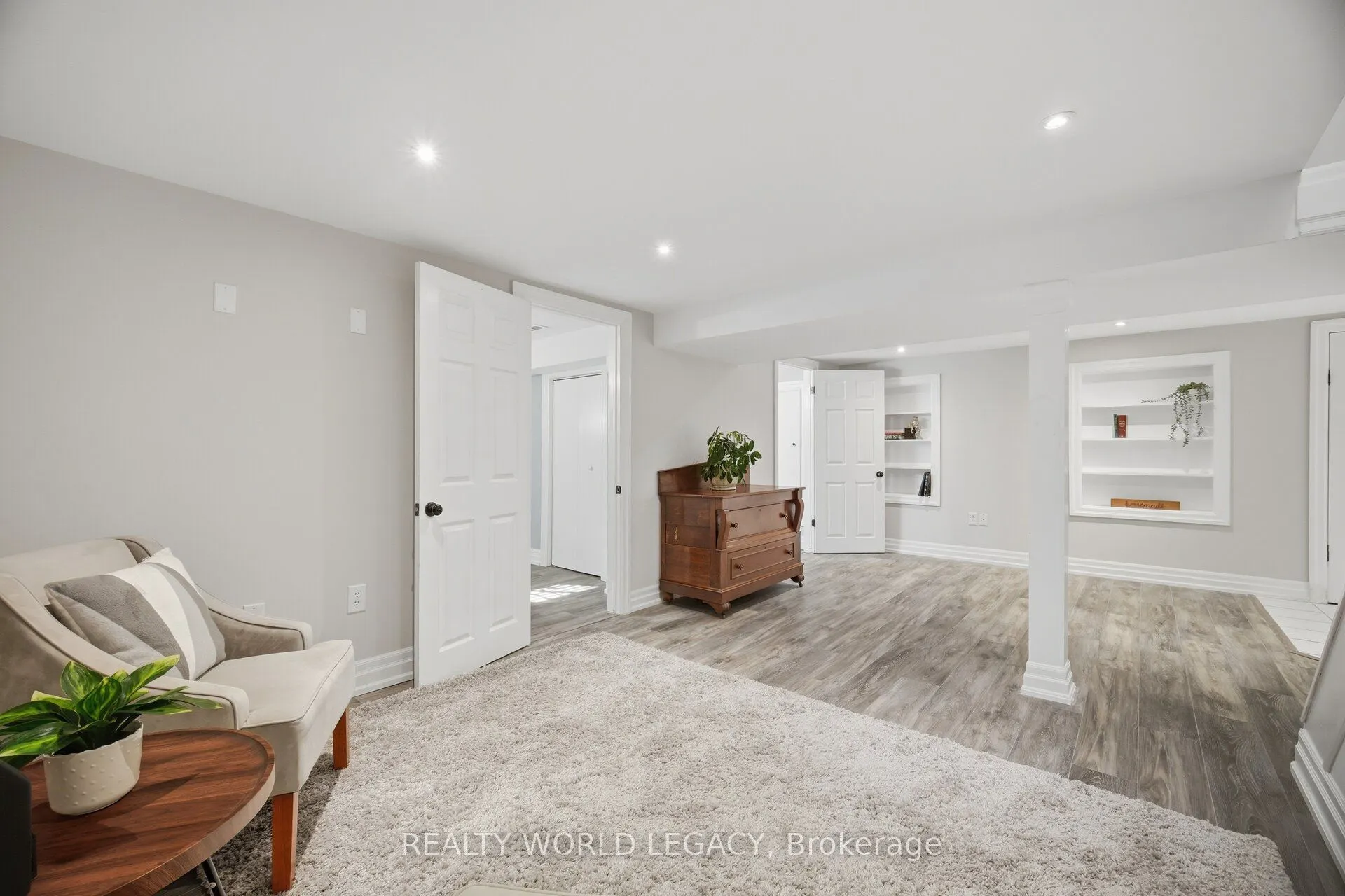 18 Delsey Street