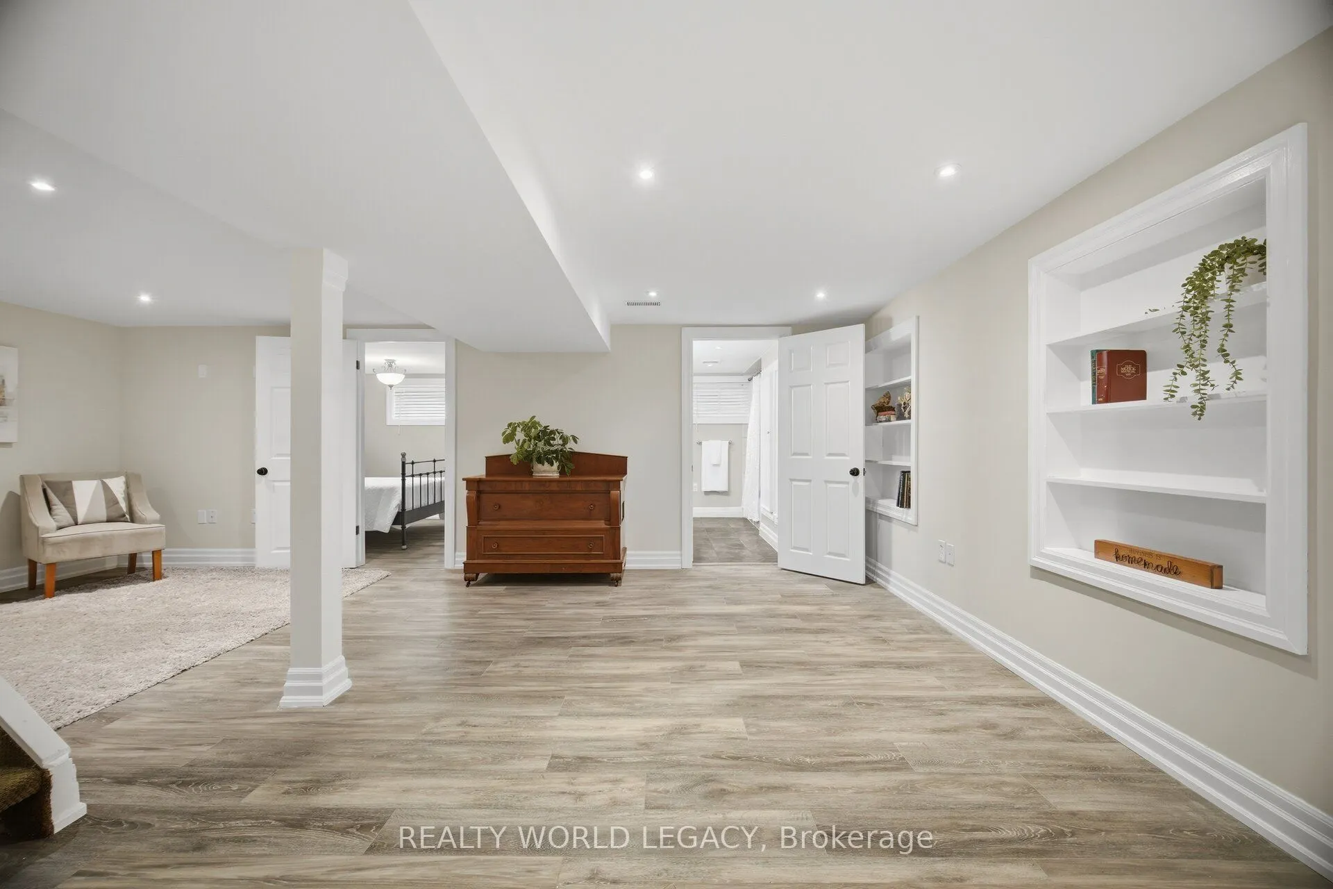 18 Delsey Street