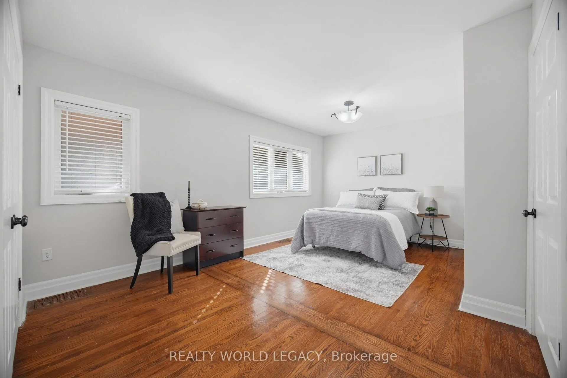 18 Delsey Street