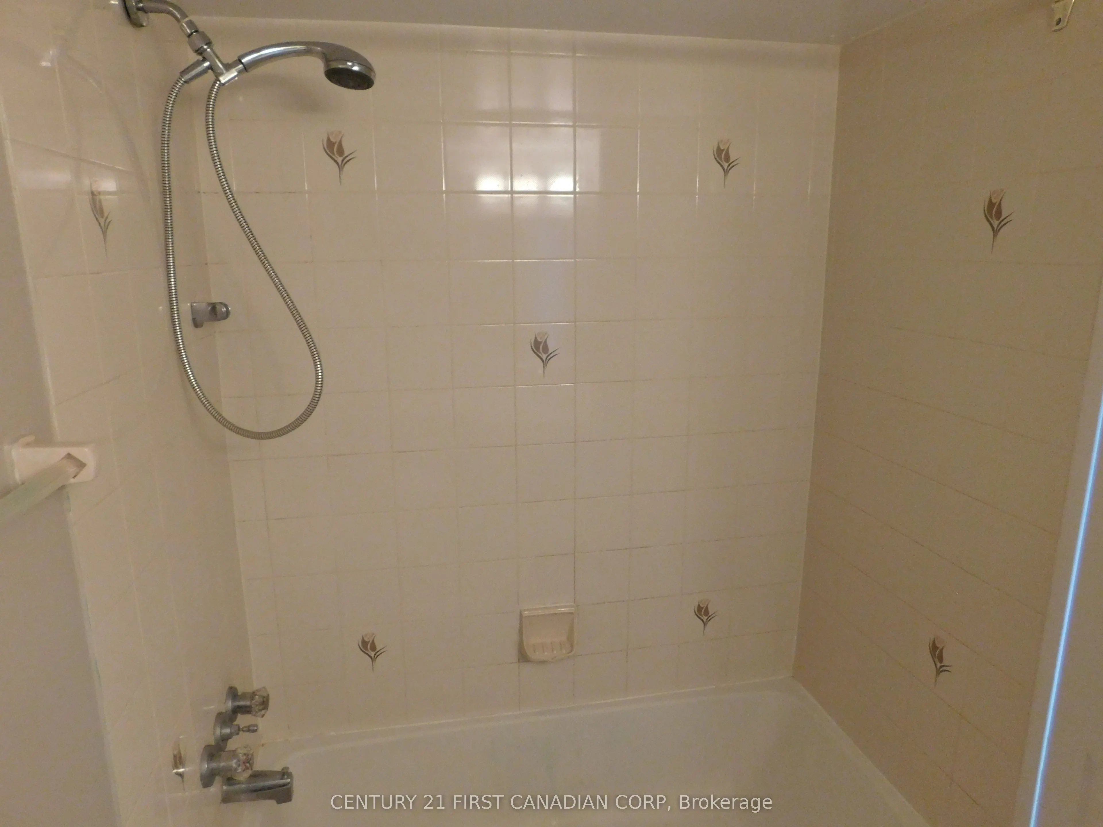 323 COLBORNE Street #2004