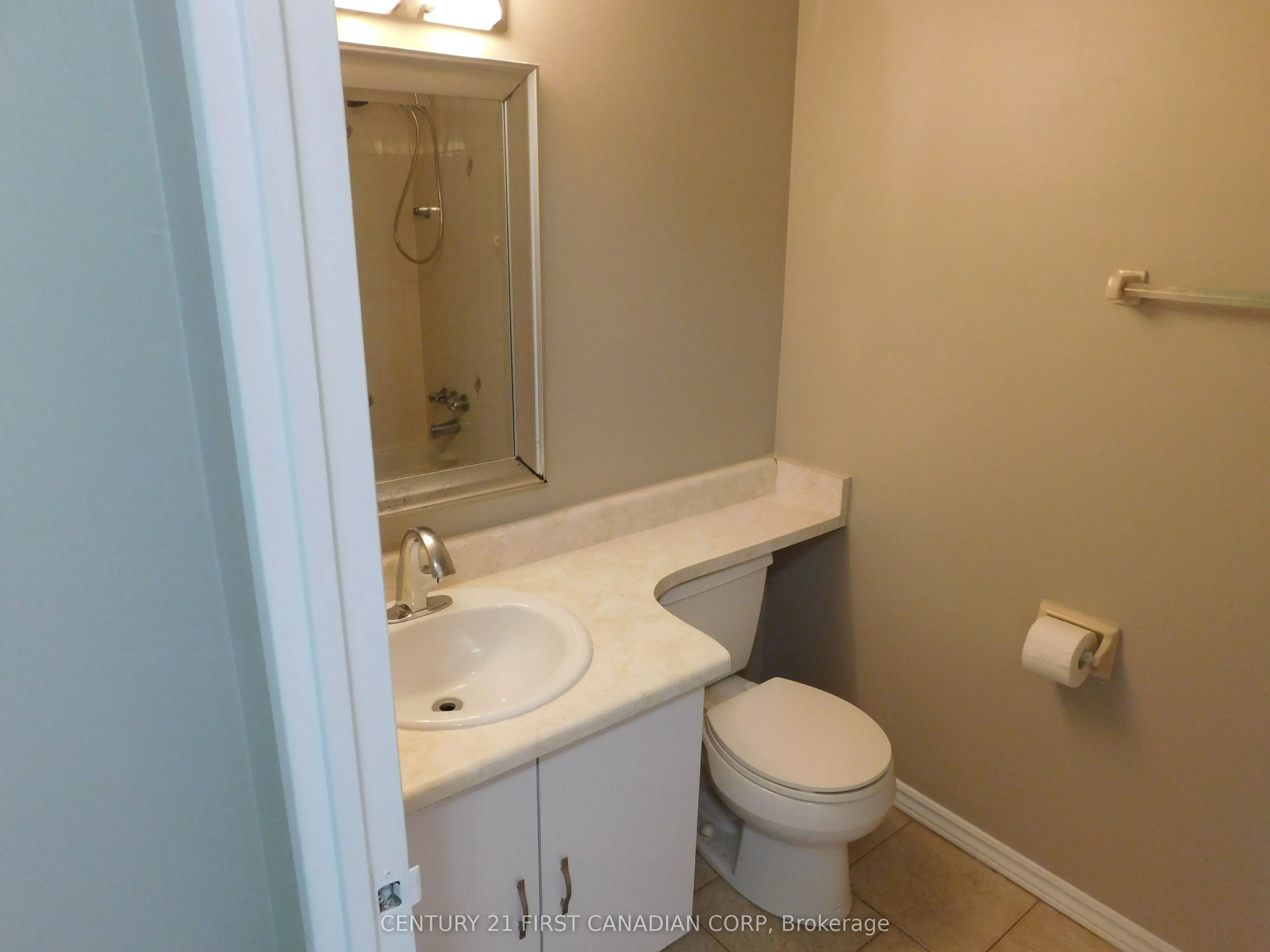 323 COLBORNE Street #2004