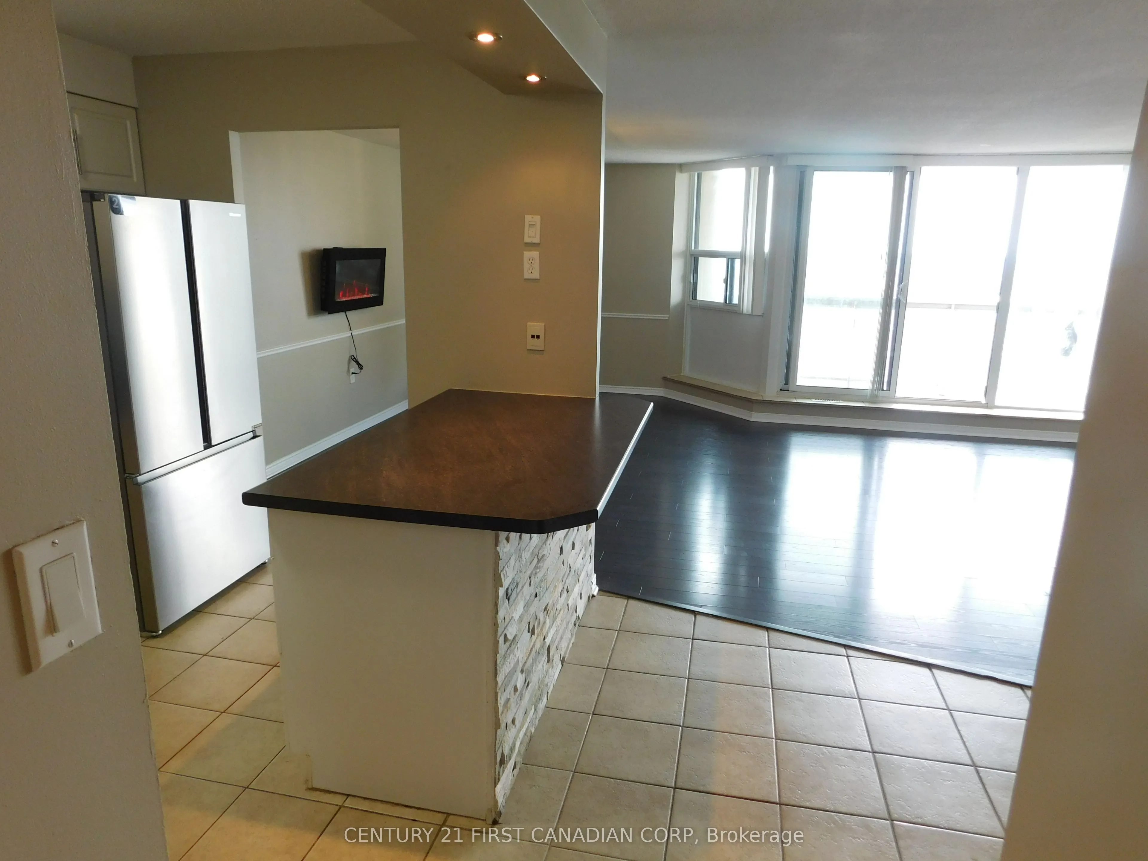 323 COLBORNE Street #2004