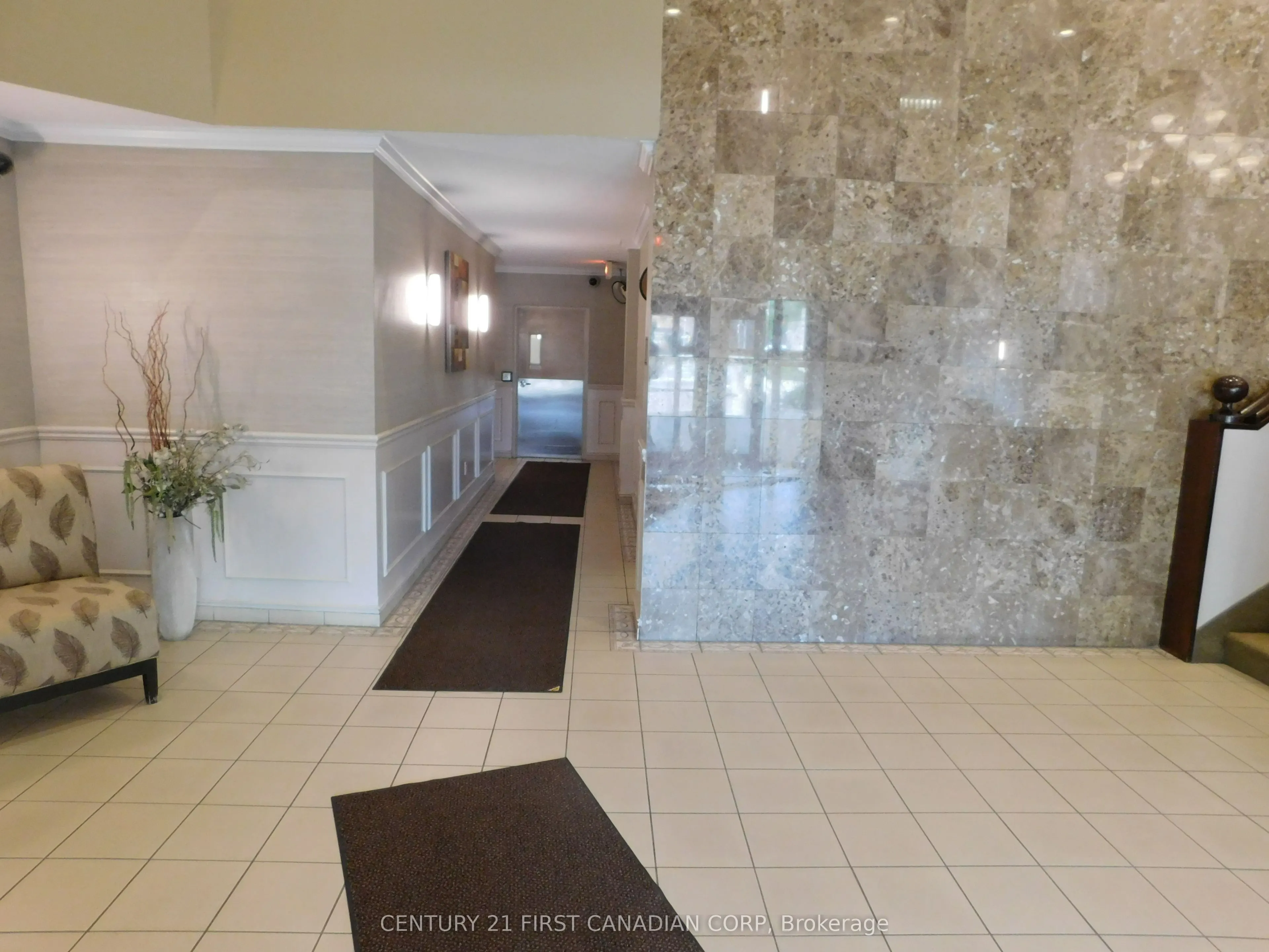 323 COLBORNE Street #2004