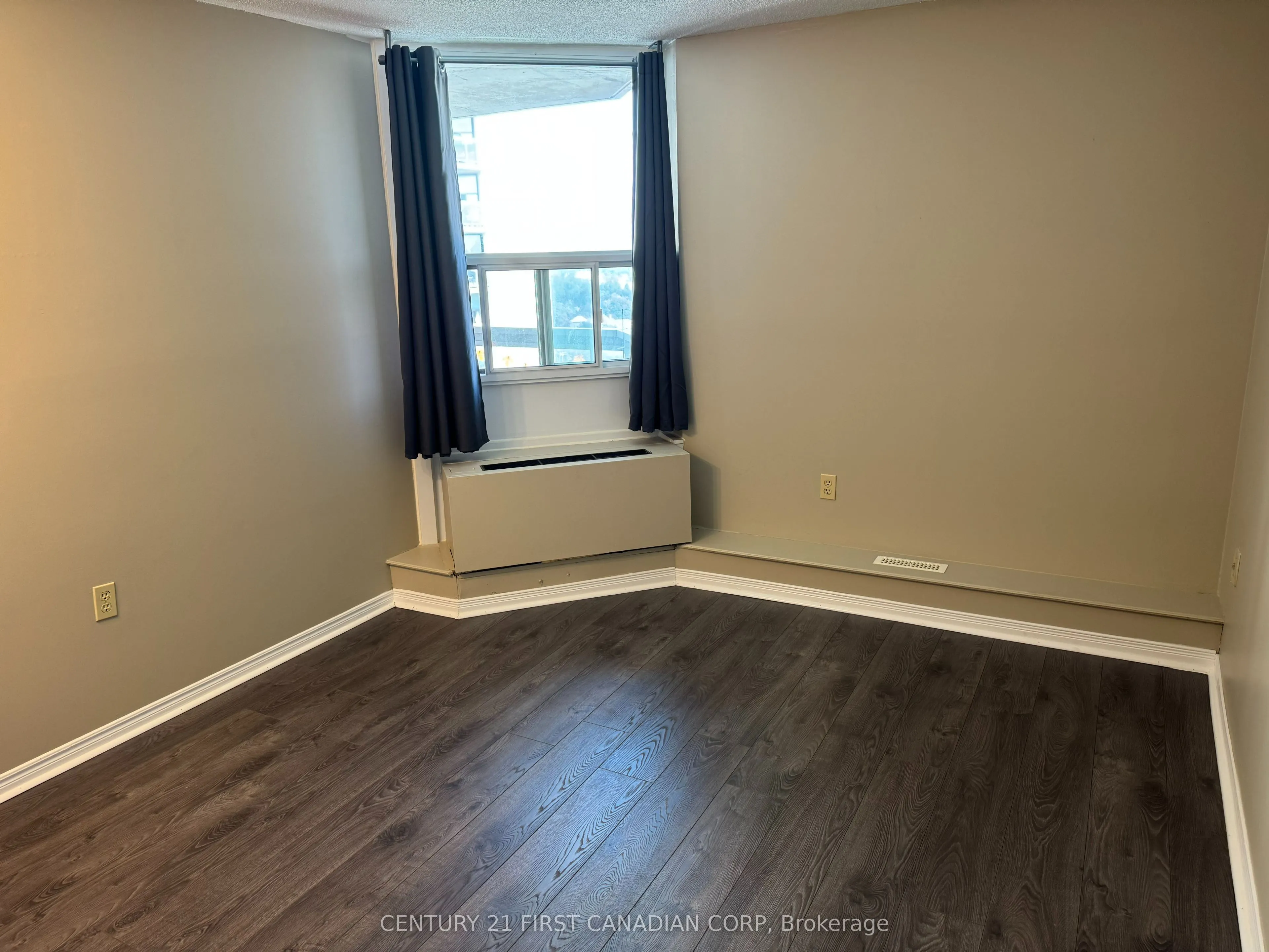 323 COLBORNE Street #2004
