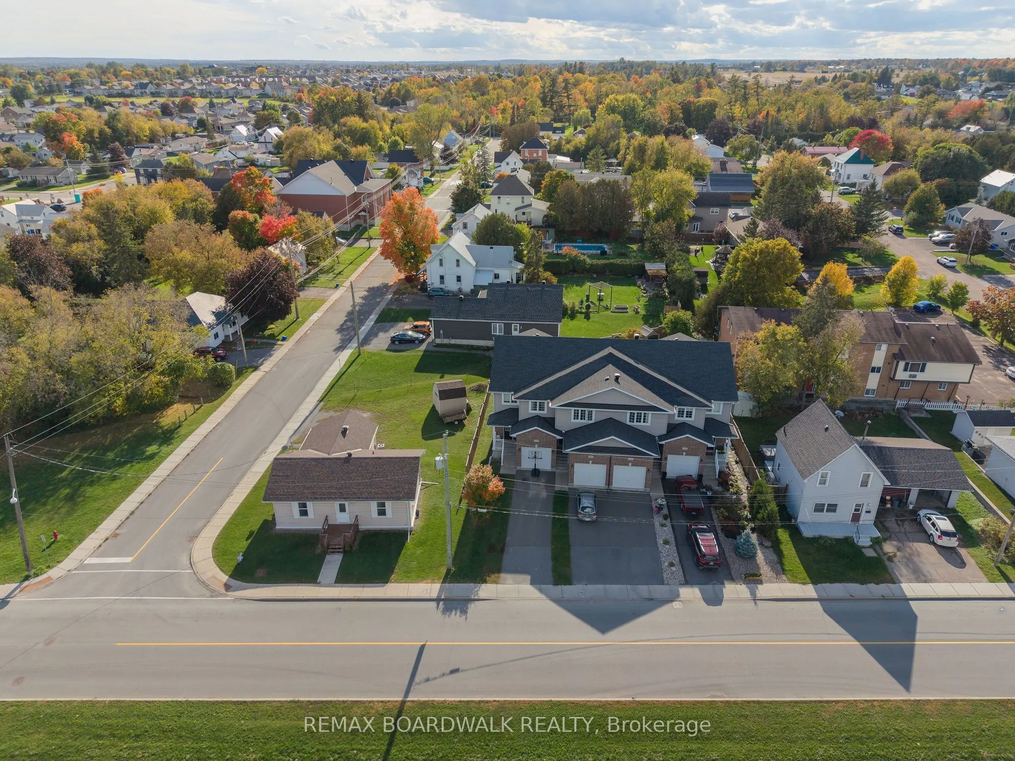 298 William Street W