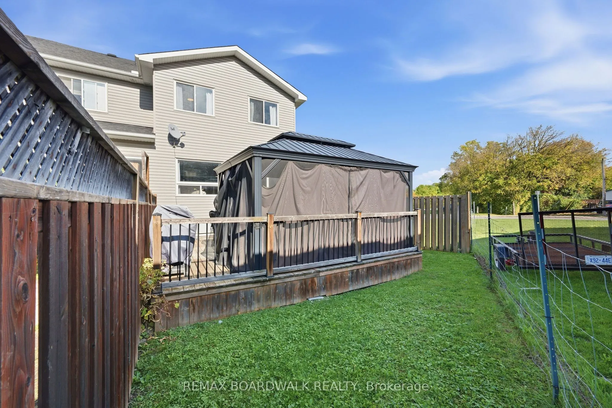 298 William Street W