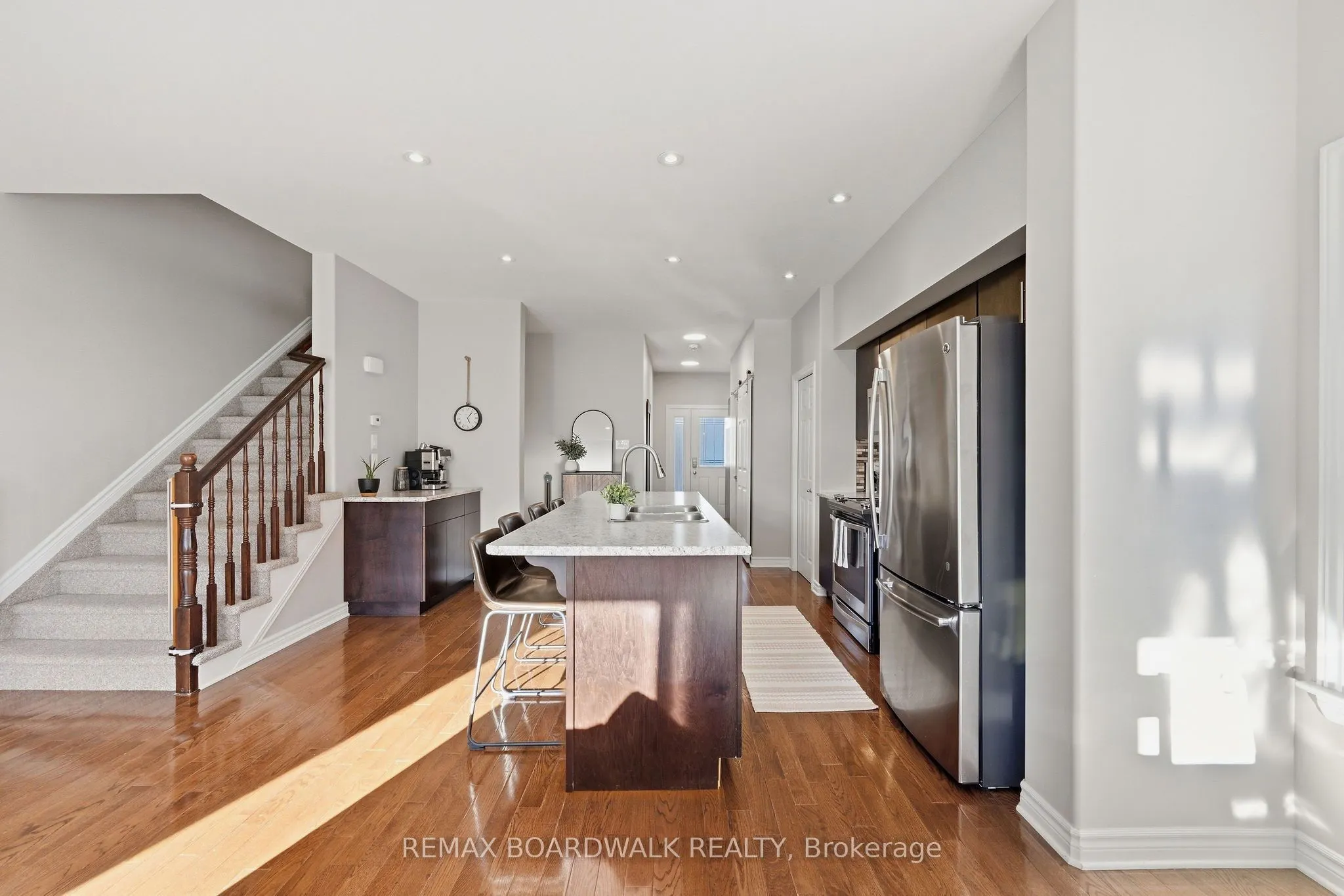 298 William Street W