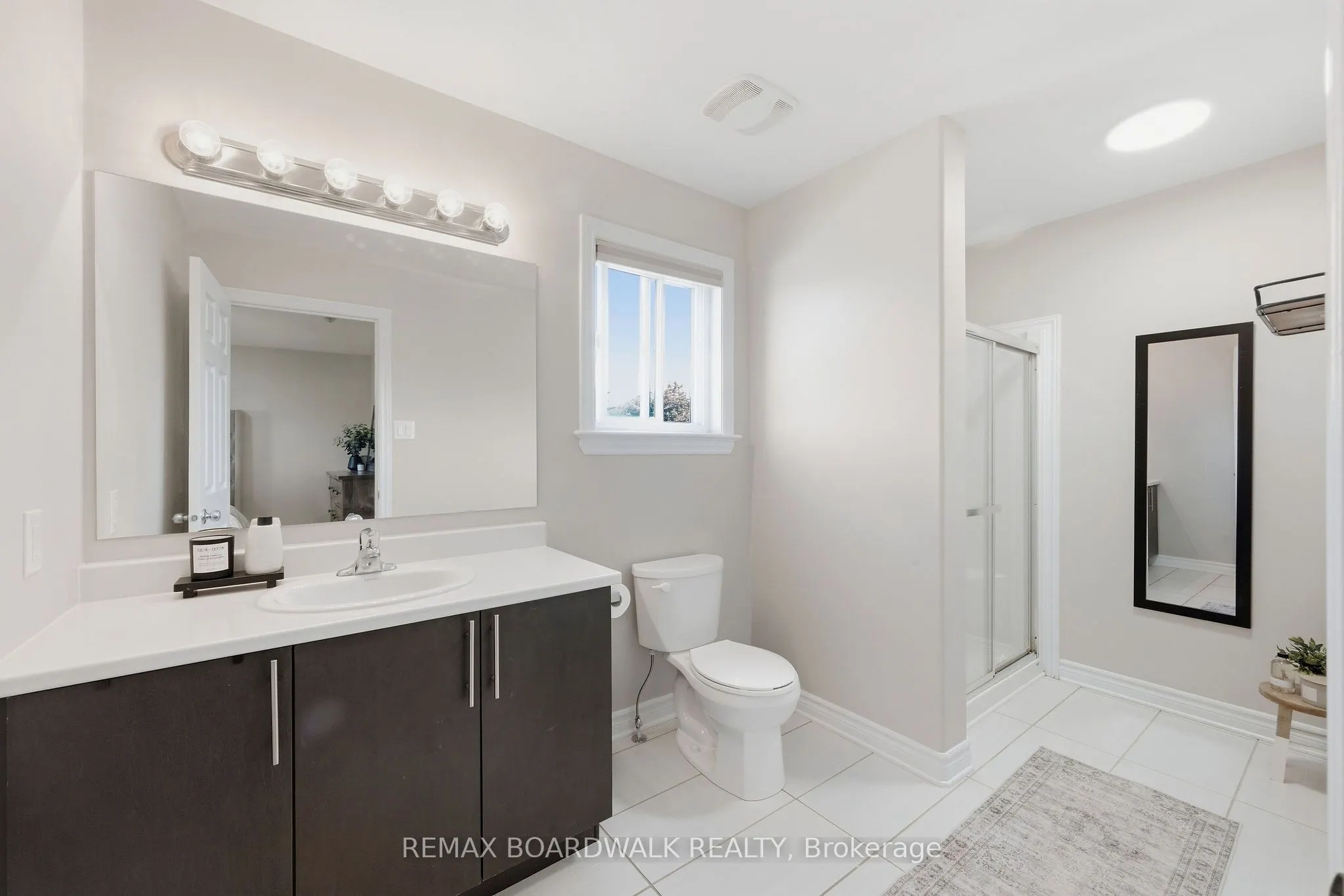 298 William Street W