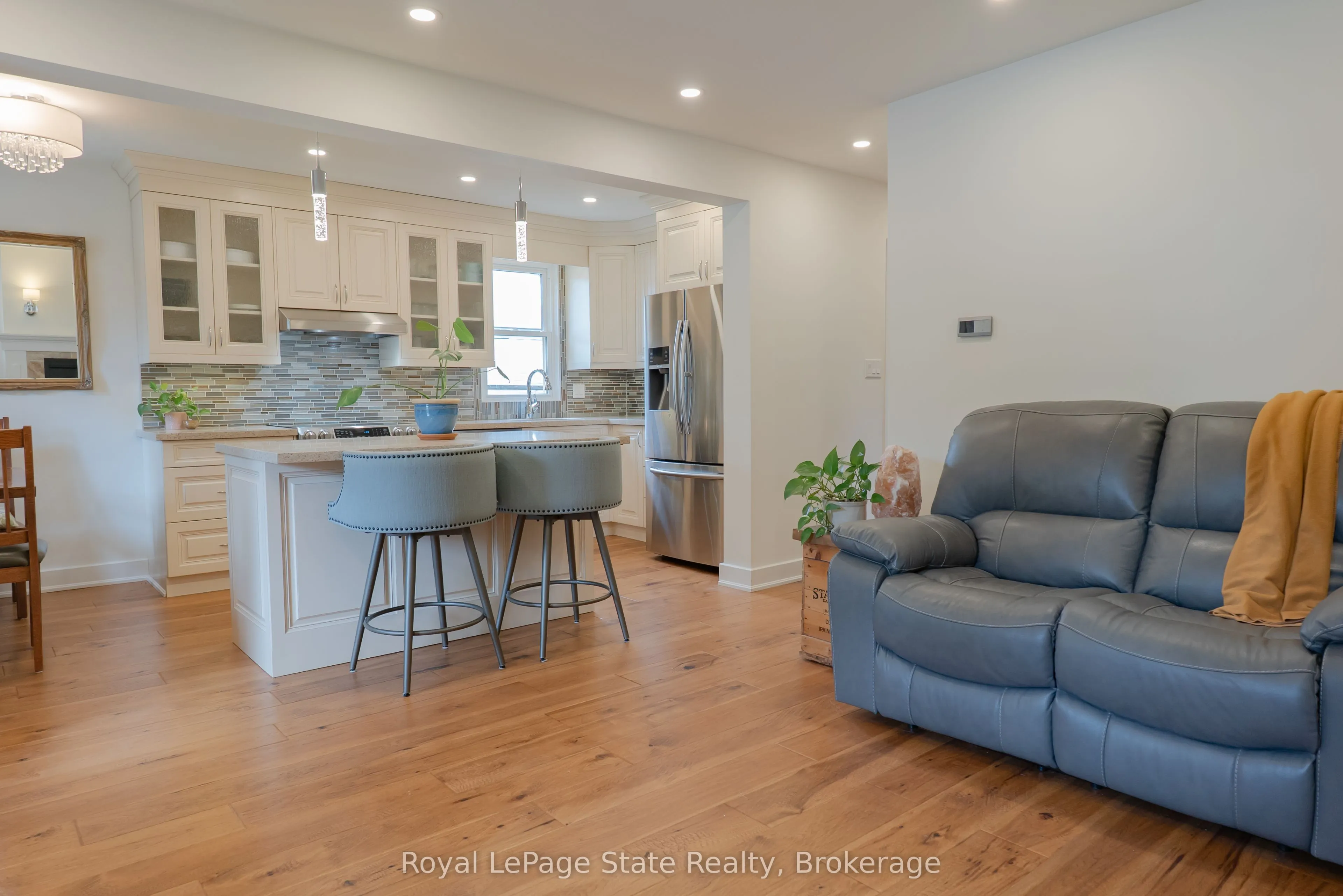 8 Cameron Avenue